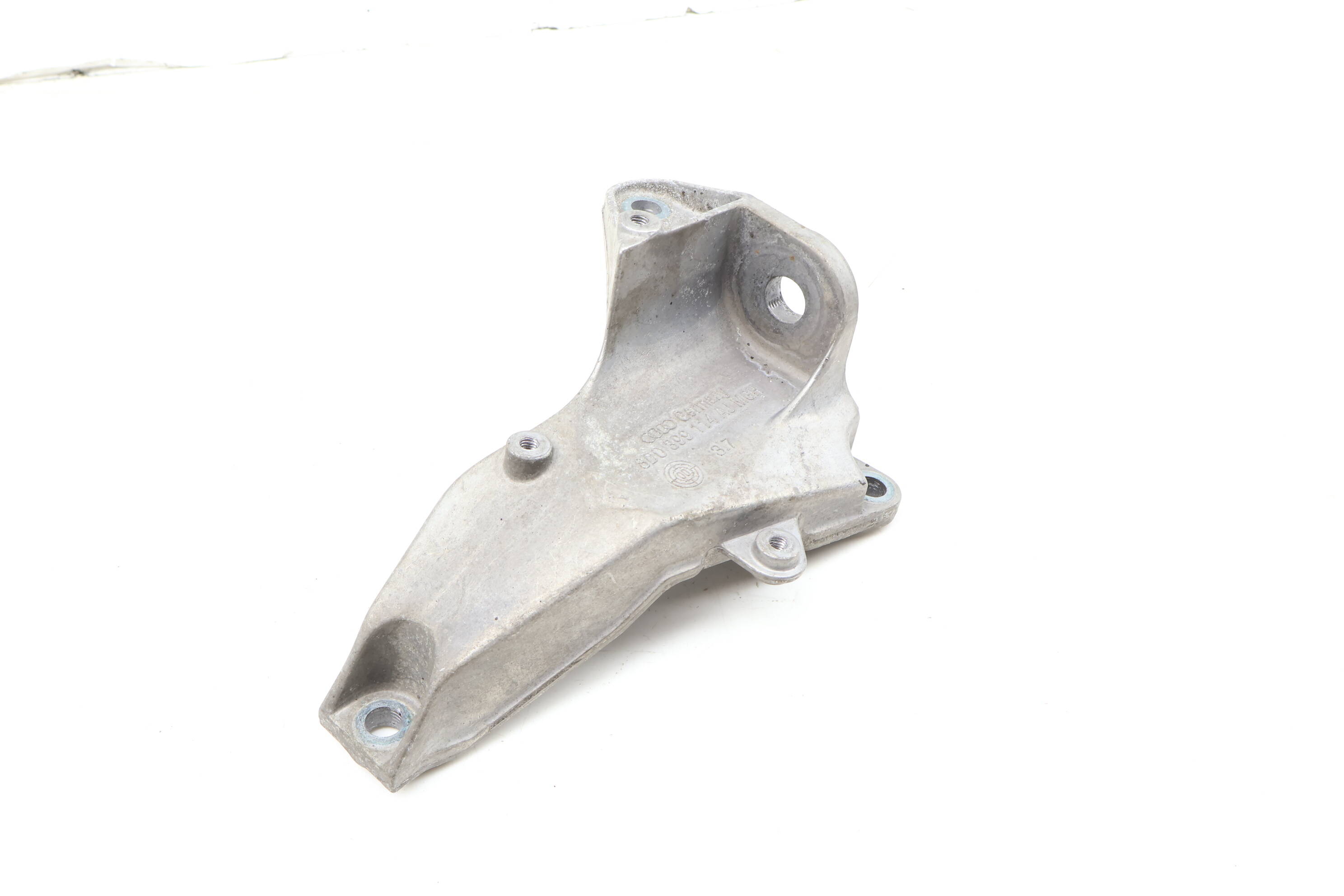 Transmission Mount Bracket 8D0399114AJ