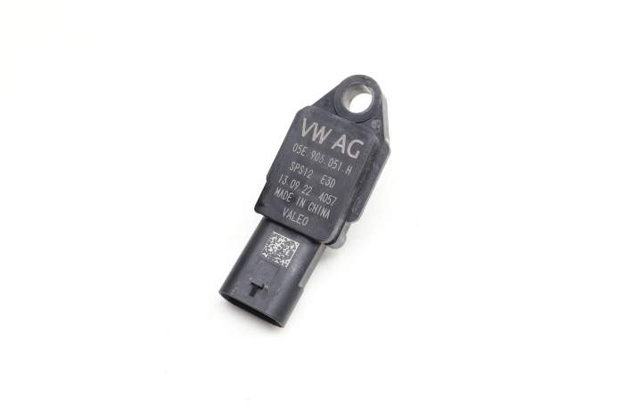 Secondary Air Pump Pressure Sensor 05E906051H main product photo