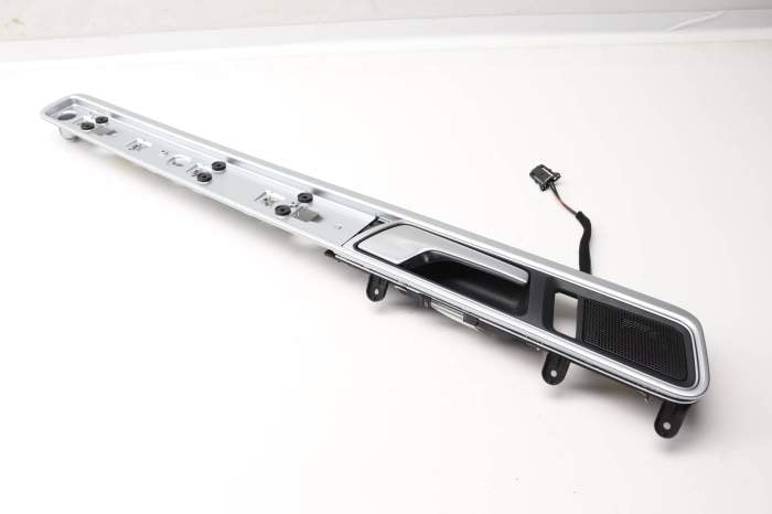 Door Panel Trim / Interior Door Handle 7P6867102DB main product photo