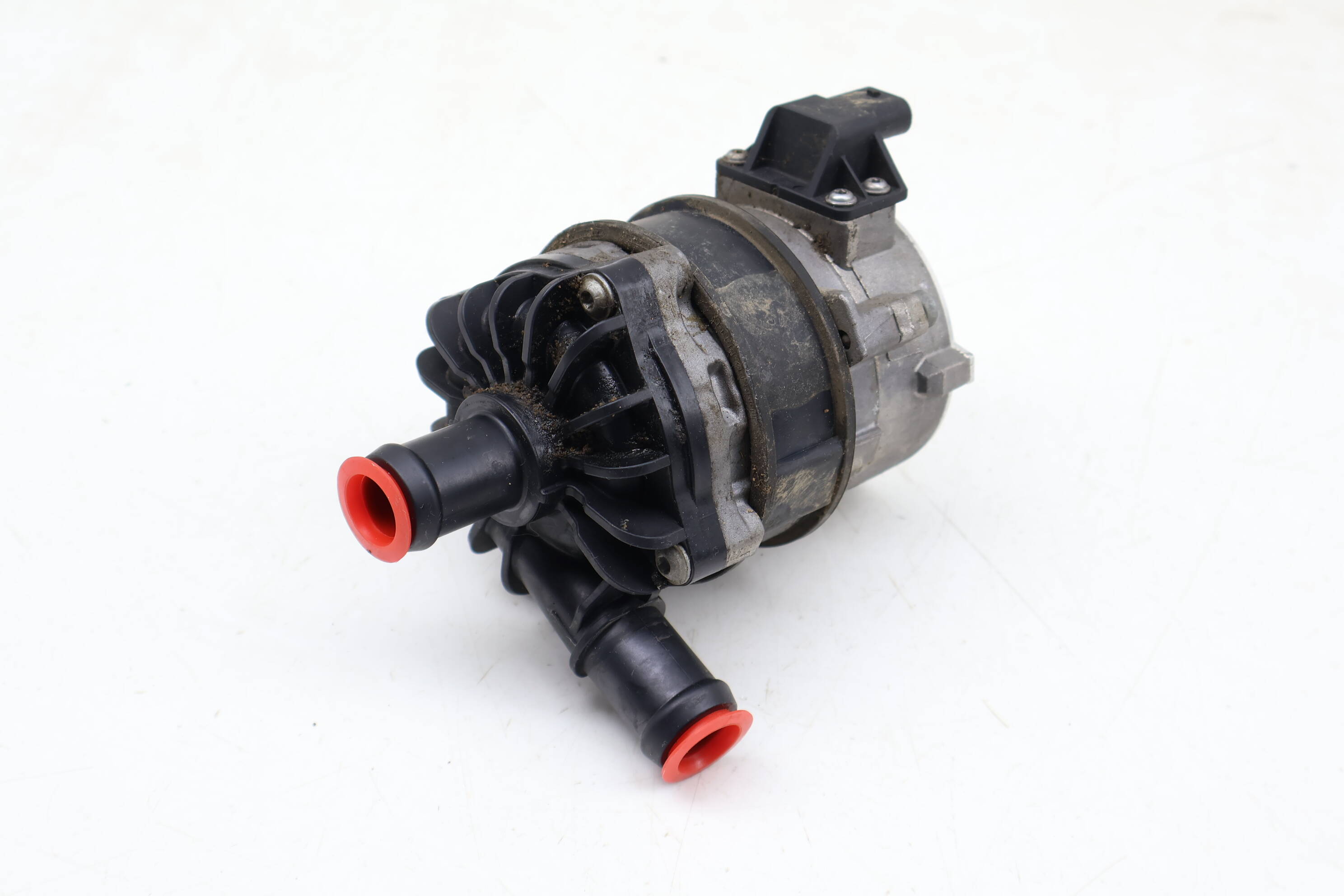 Auxiliary Coolant / Water Pump 8K0965567B