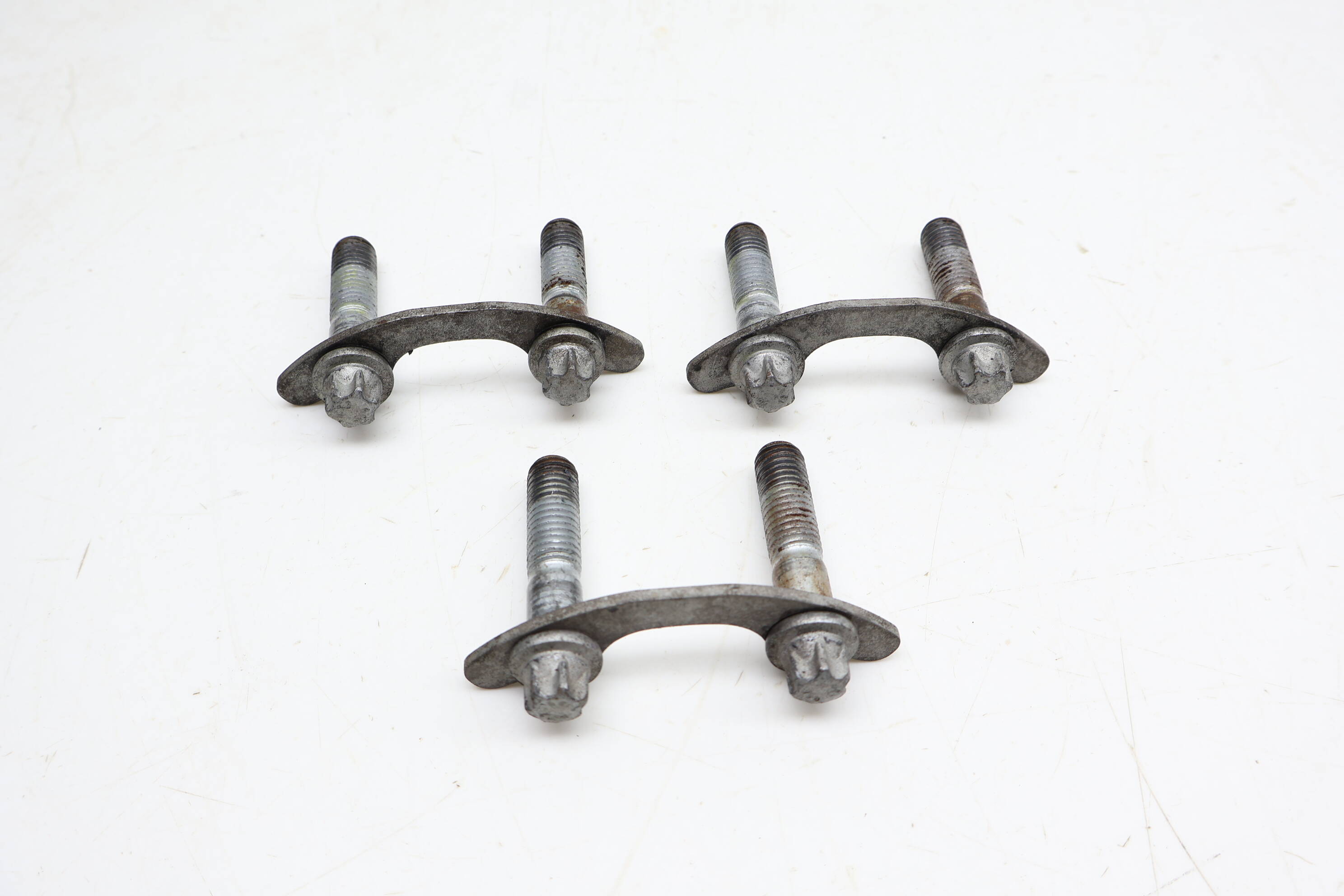 Axle Shaft Torx Screw / Bolt Set 33207572716