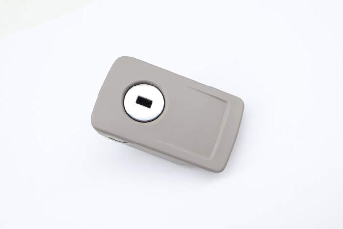 Glove Box Handle / Lock Cylinder 3CN857147 main product photo