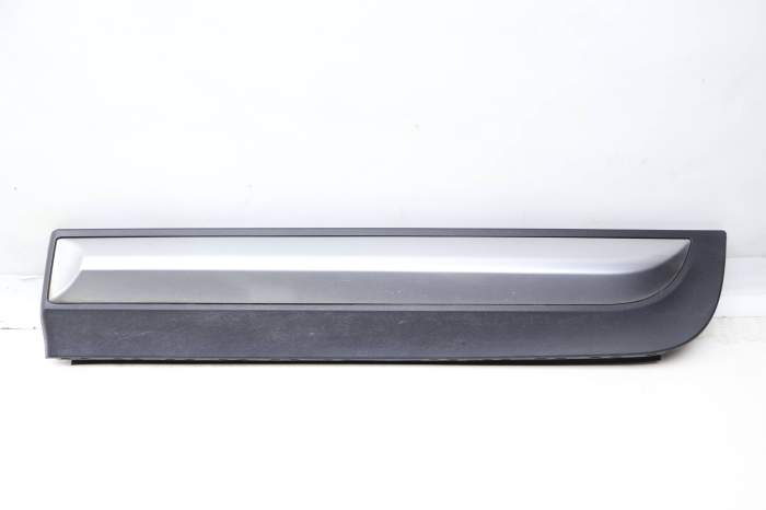 Lower Door Molding / Blade 51477352557 main product photo