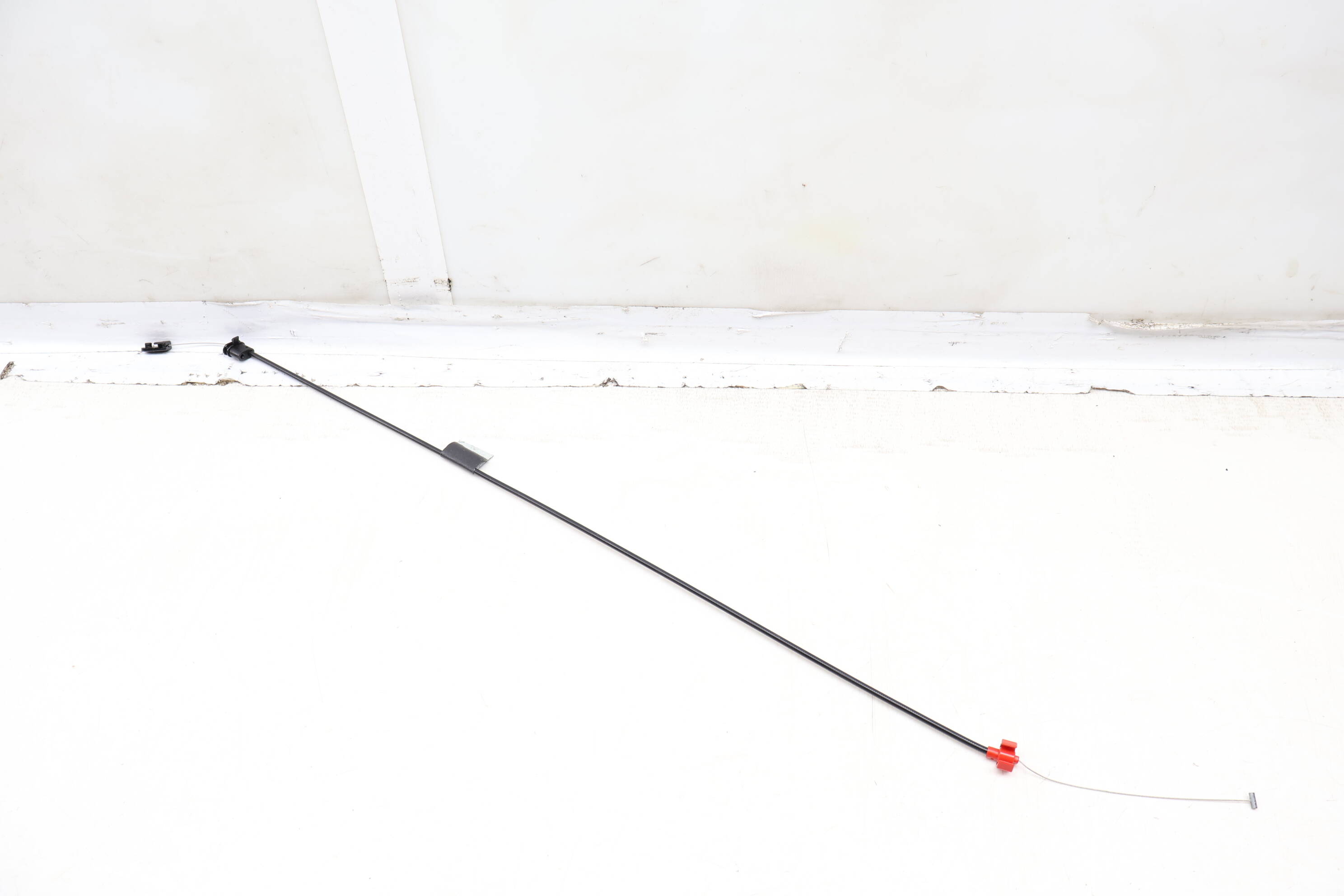 Emergency&#x20;Trunk&#x20;Release&#x20;Bowden&#x20;Cable&#x20;51247298986