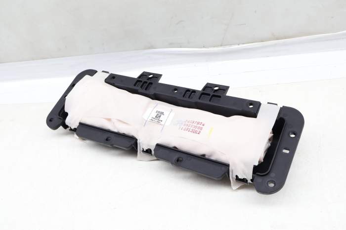 Dash Knee Panel Airbag / Air Bag 1668600102 main product photo