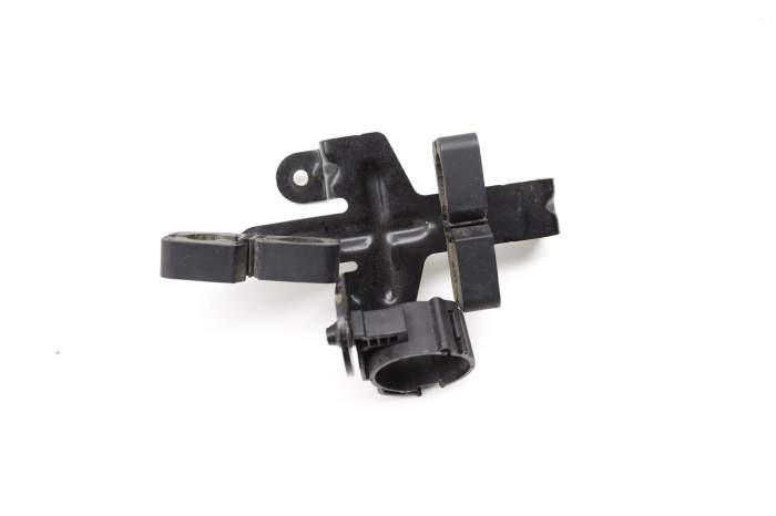 Coolant Hose / Line Bracket 64219291287 main product photo