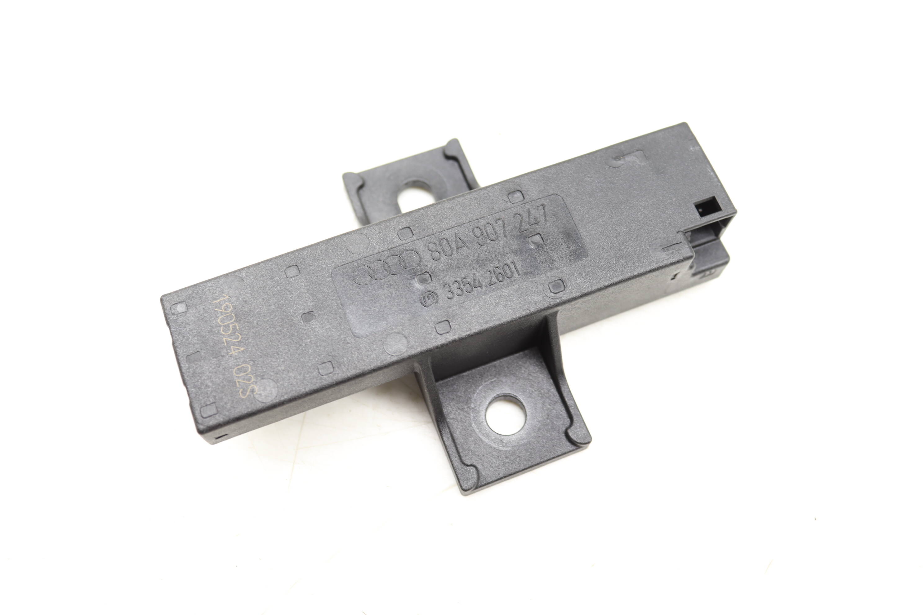 Kessy / Keyless Entry Antenna 80A907247