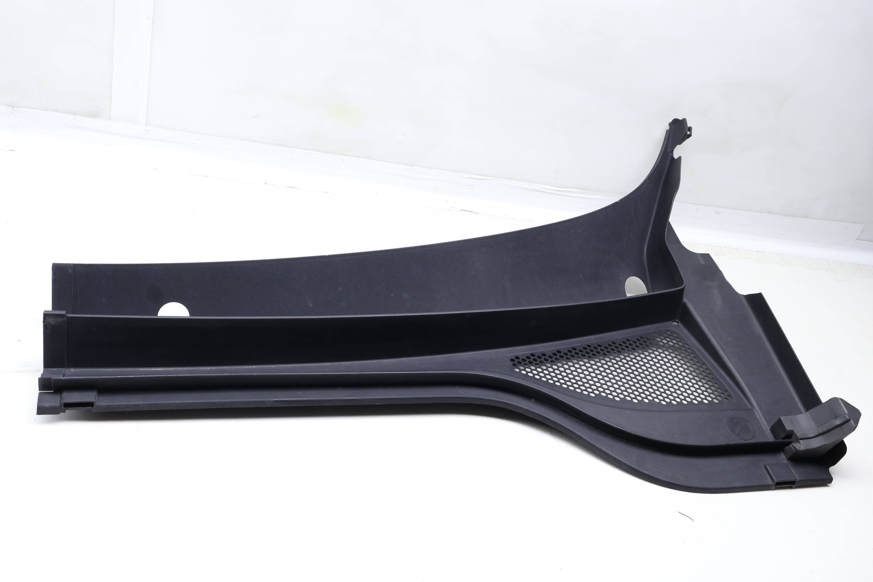 Rain Tray / Water Deflector 3CN819403B