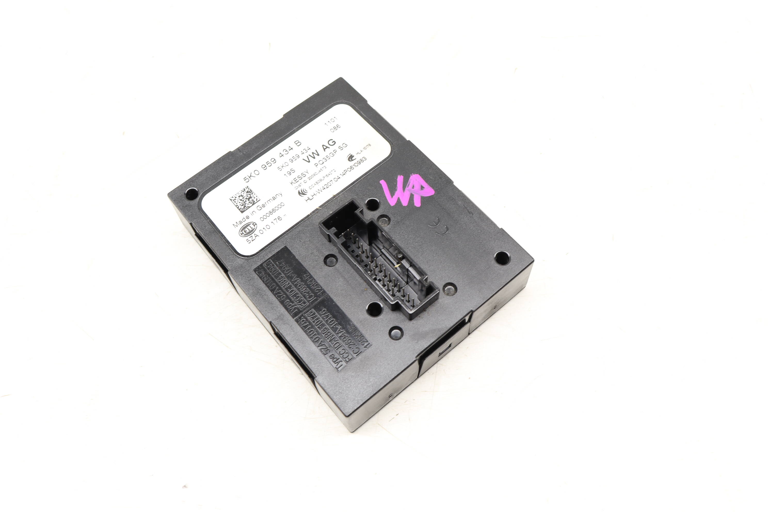 VW Keyless Entry / Kessy Module 5K0959434B 