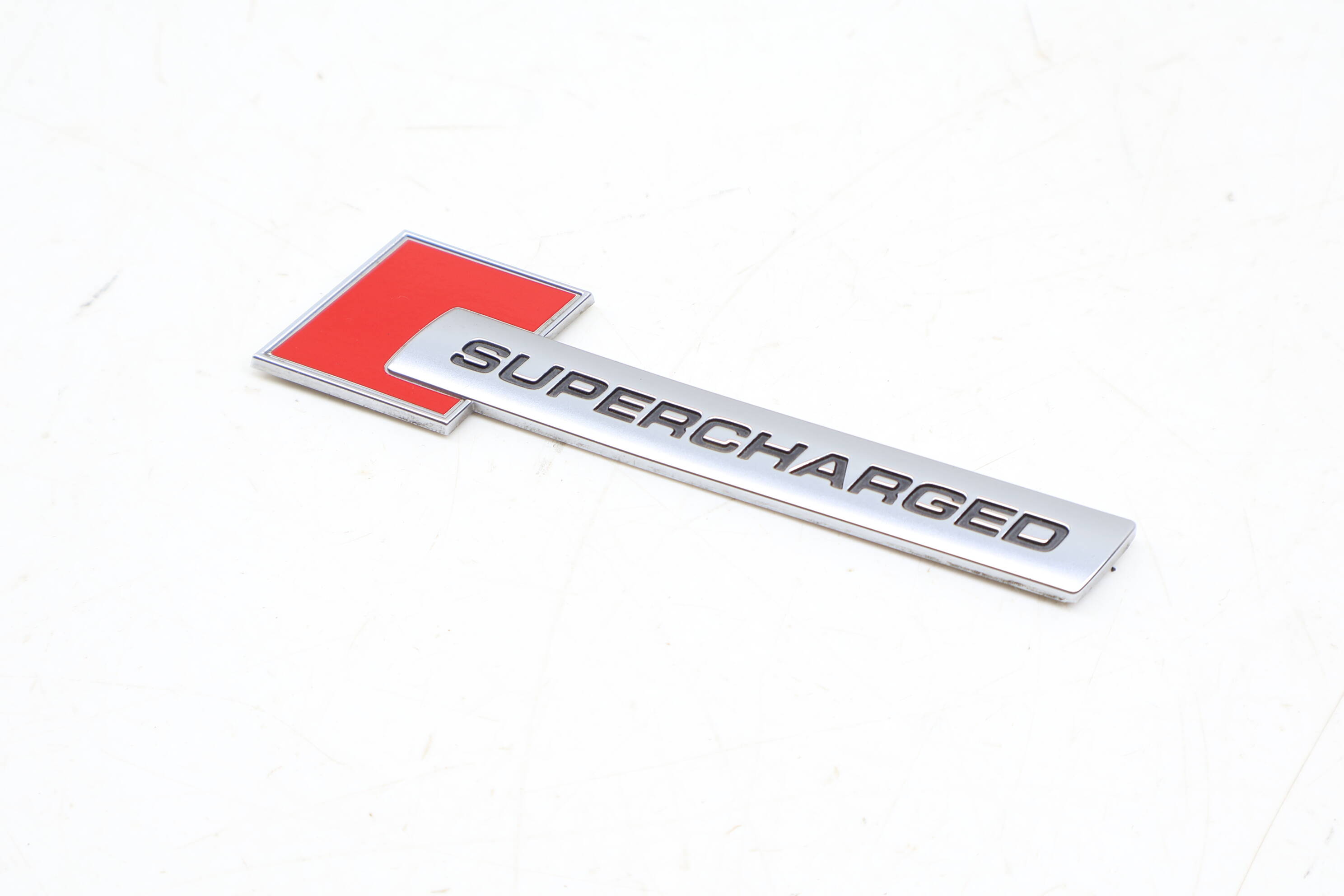 Fender Emblem / Badge (Supercharged) 4F0853601A