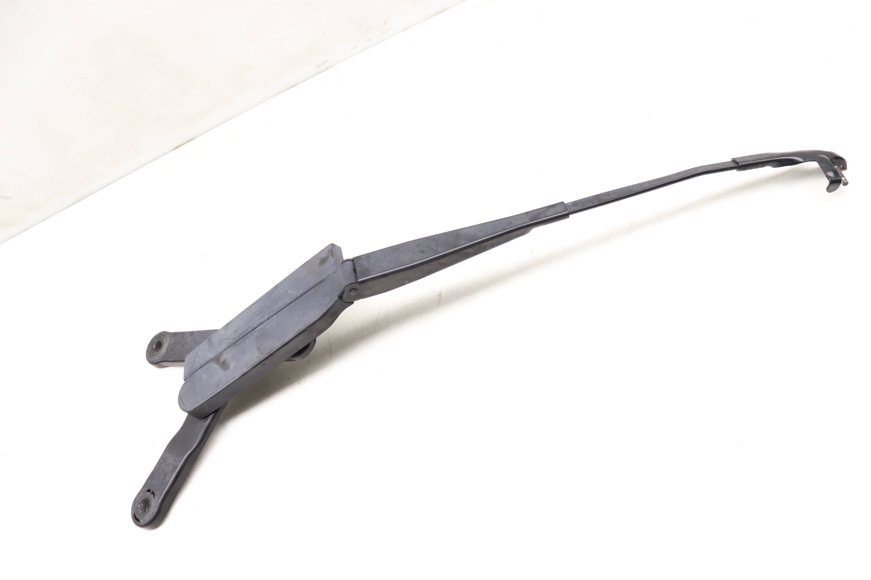 Windshield Wiper Arm 7P0955410B 95862802900