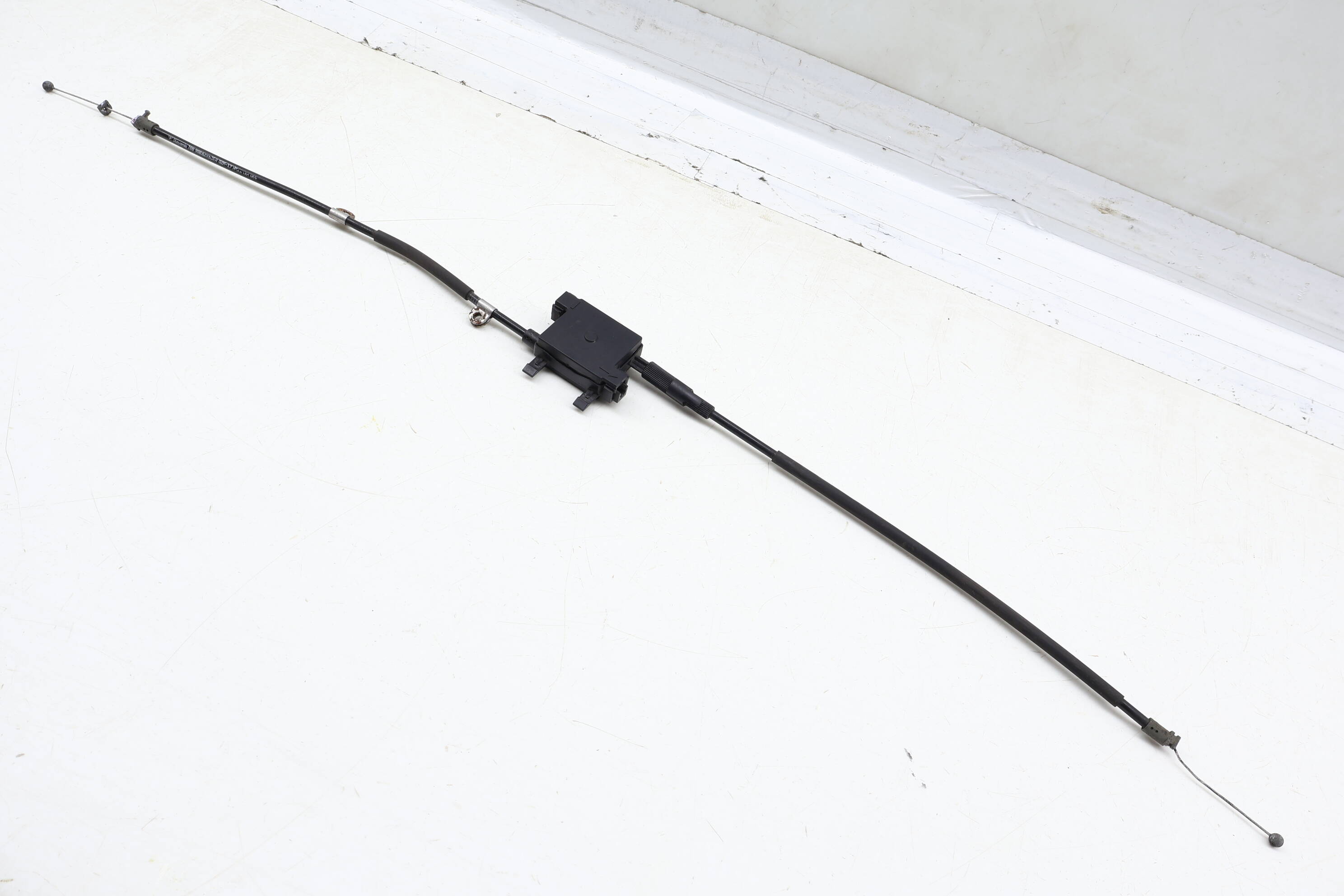 Hood Latch Release Cable 4H0823543