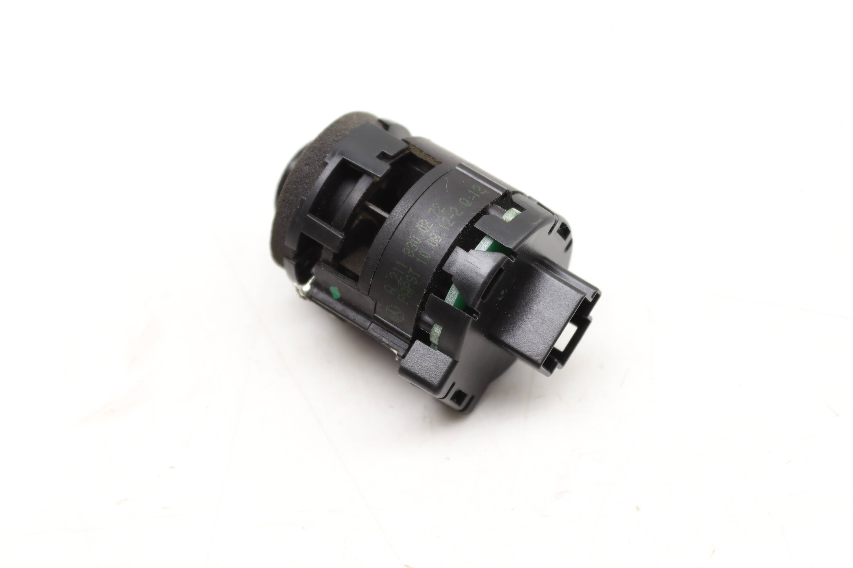 メル55272 Mercedes-Benz Climate Air Temp Sensor 2118300272