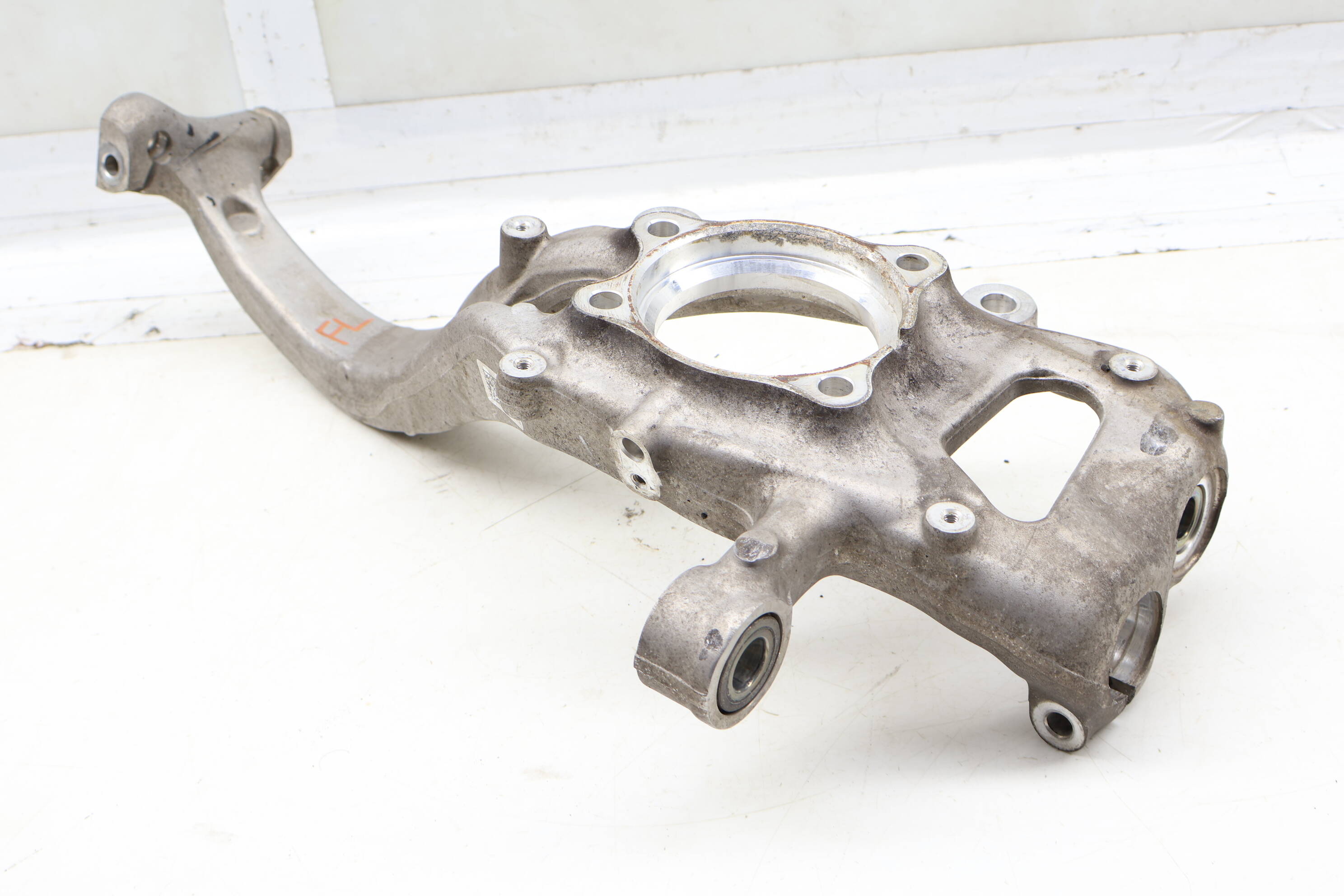 Spindle Knuckle / Wheel Bearing Housing 8W0407241F