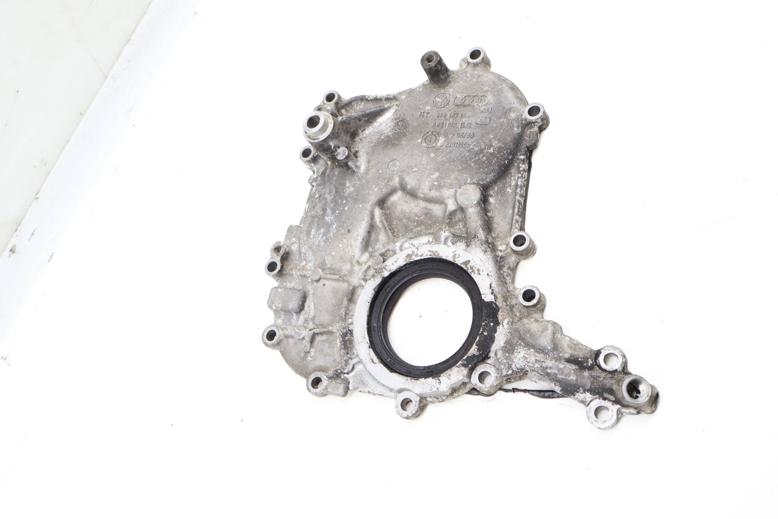 Engine Sealing Flange / Plate 059103153AQ