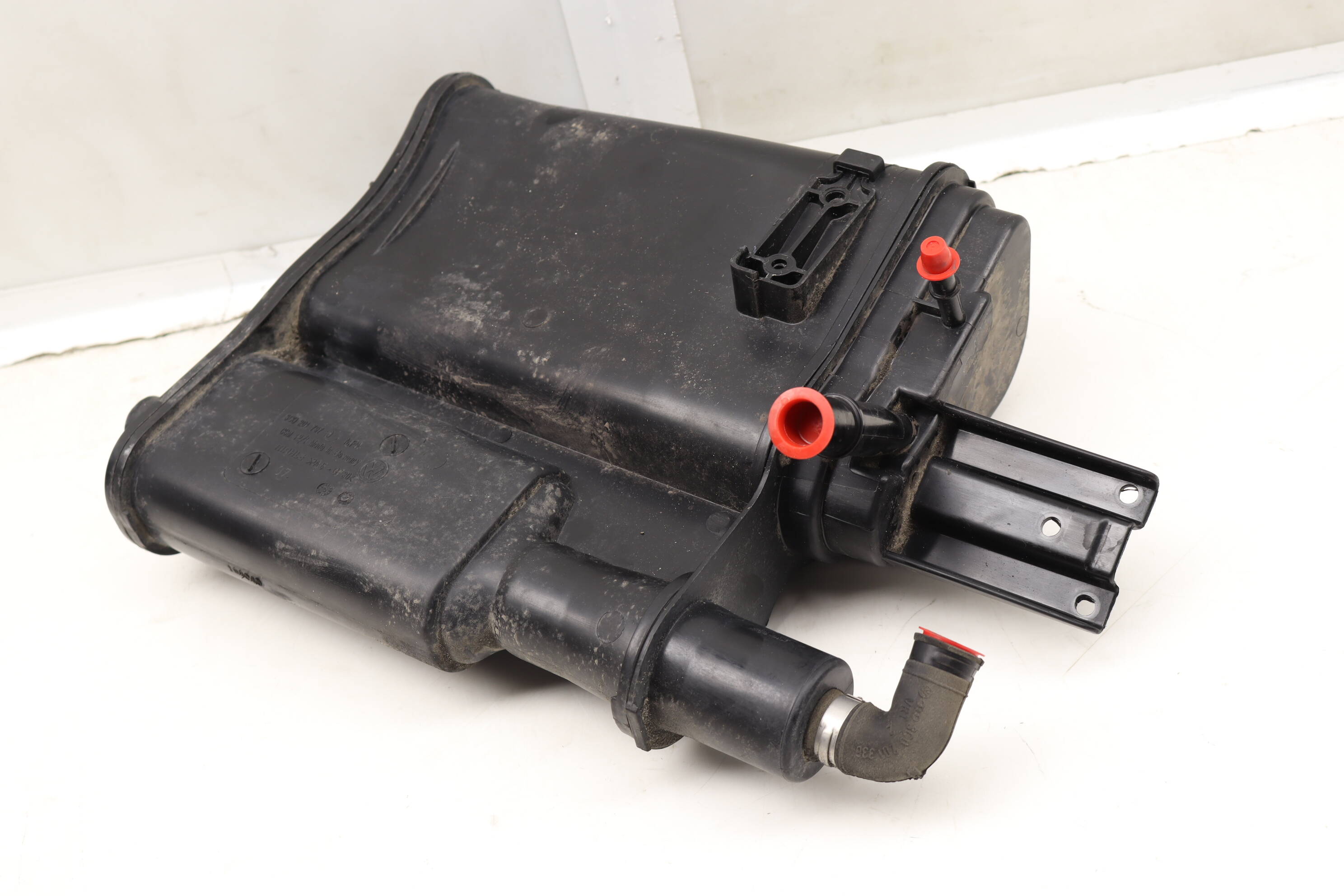 Fuel Evap Charcoal Canister 3C0201797D