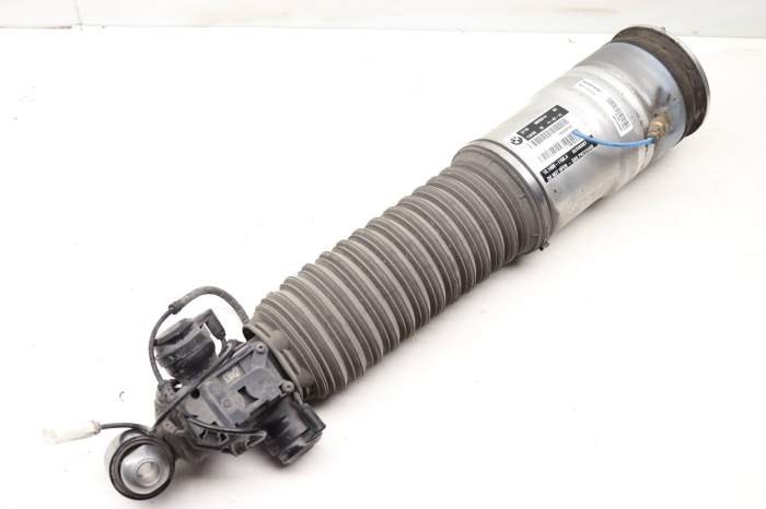 Air Shock / Strut Assembly 37126858814 main product photo
