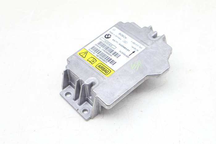 Airbag / Air Bag Control Module 65779325683 main product photo