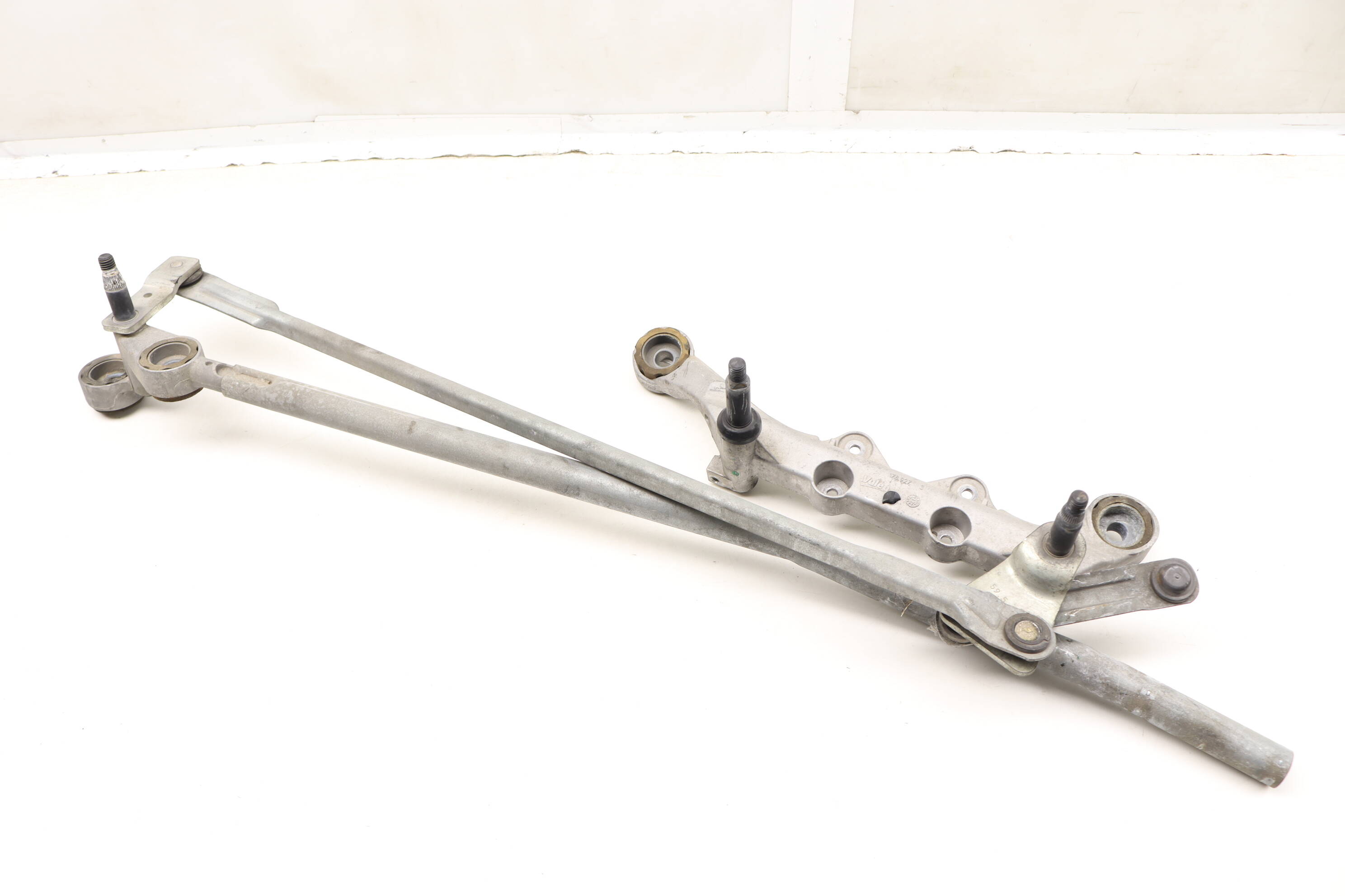 Windshield Wiper Transmission / Bracket 4L1955023F