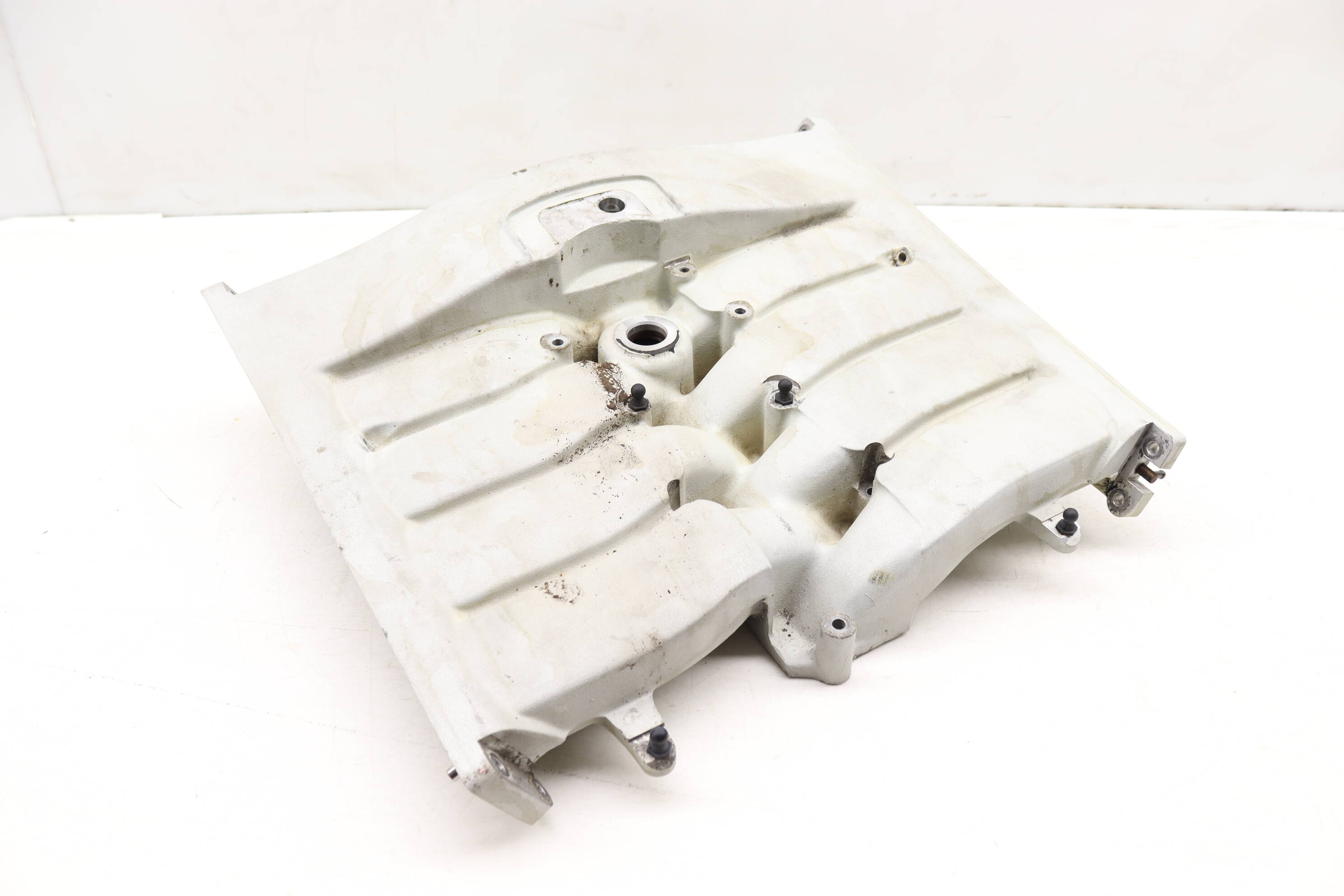 Upper Center Intake Manifold 07D133185M