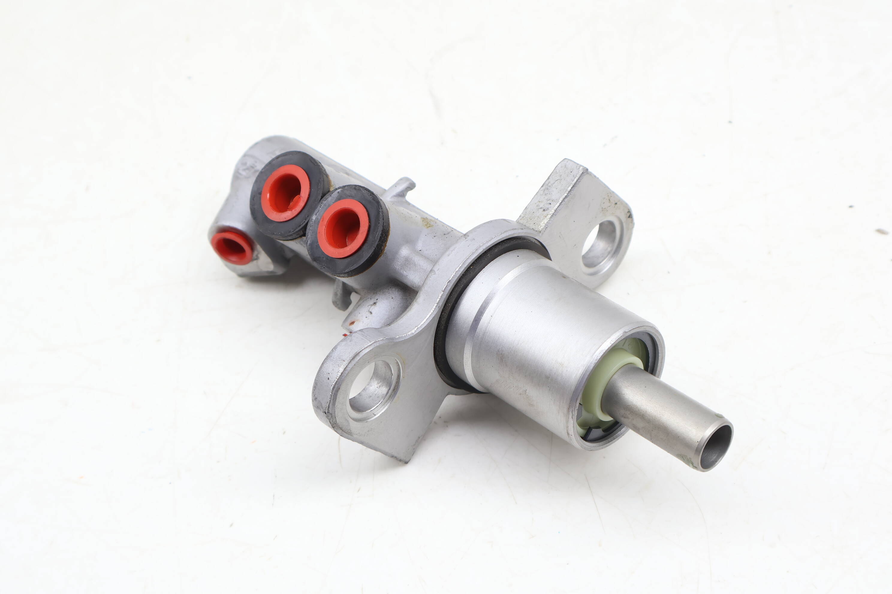 Brake Master Cylinder 97035591000