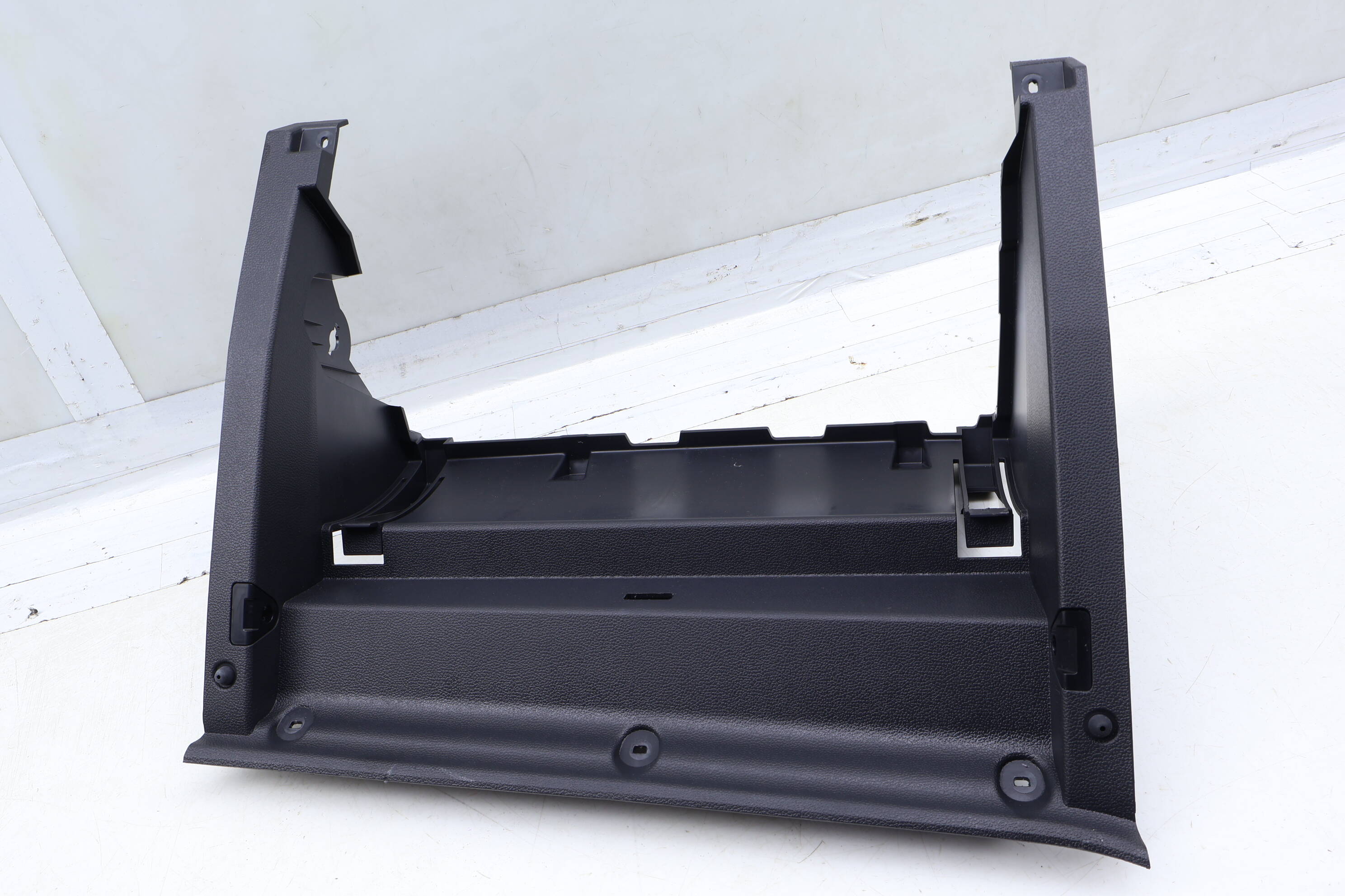Glove Box Mount Bracket / Panel 3CN857114B