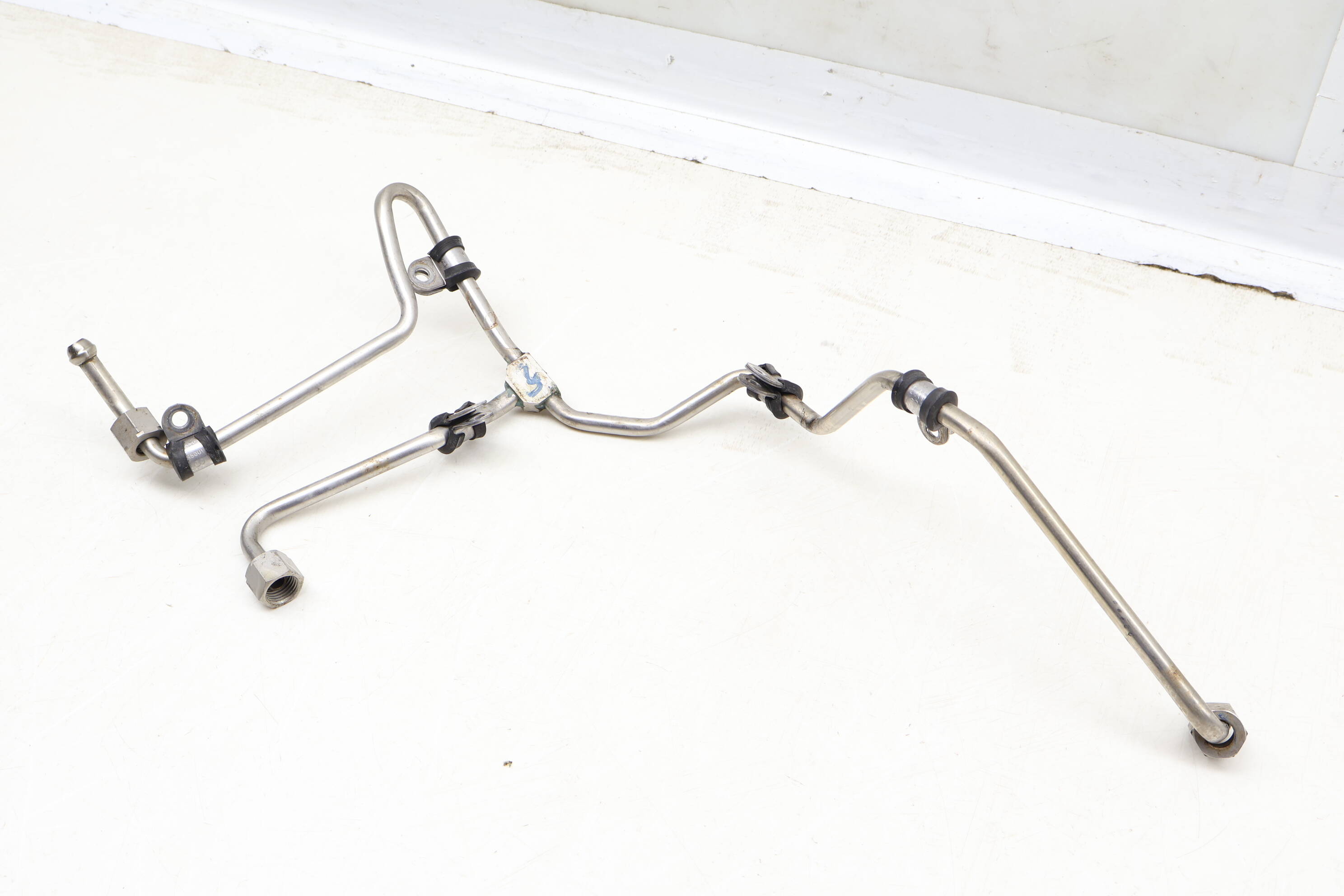 Fuel Line / Pipe 06E127501AB