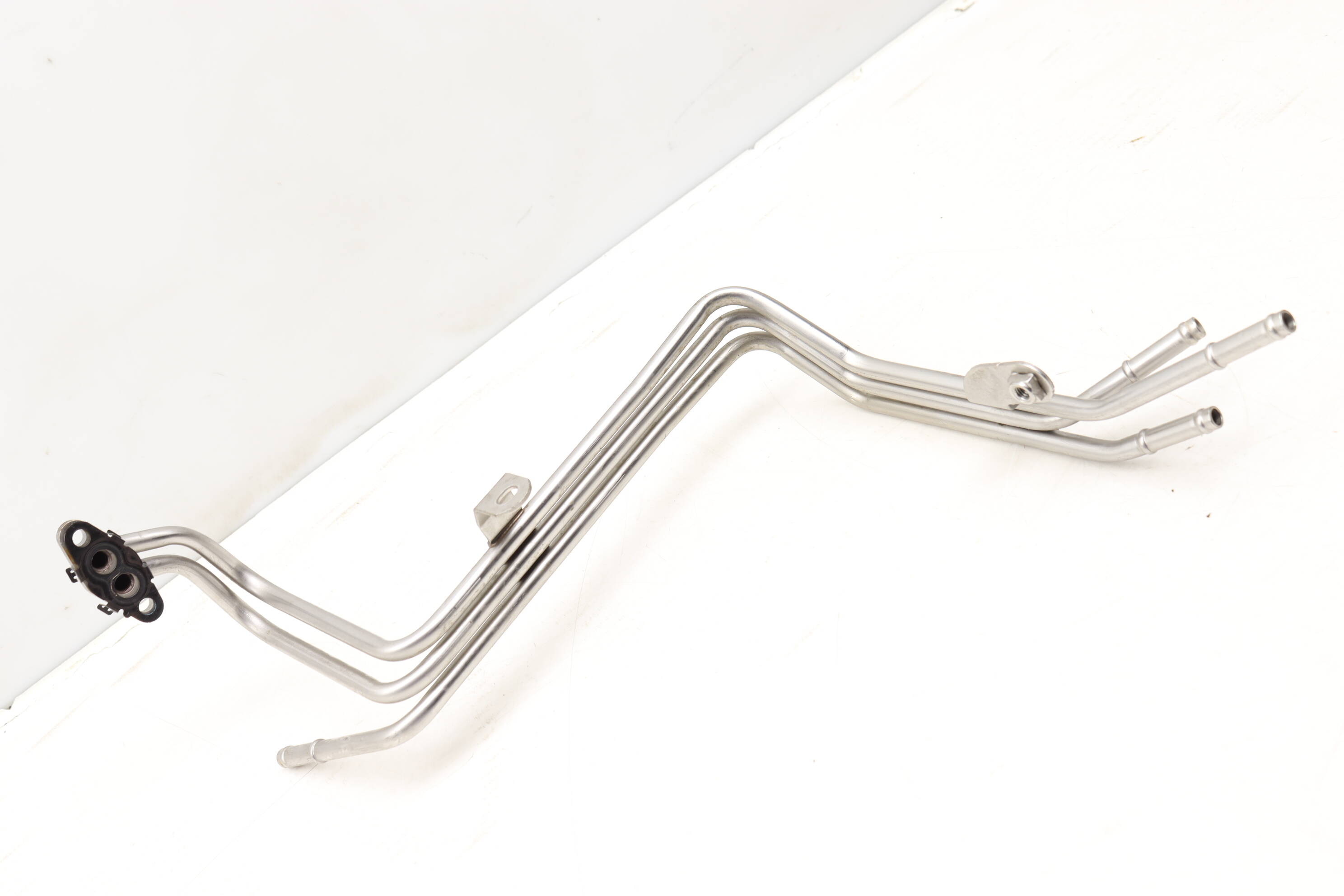 Coolant Line / Pipe Set 04E122157H