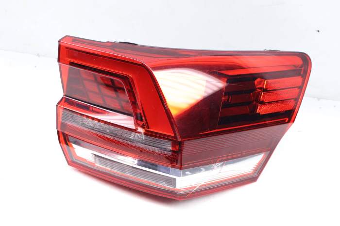 Outer Tail Light / Lamp 3CN945208B main product photo