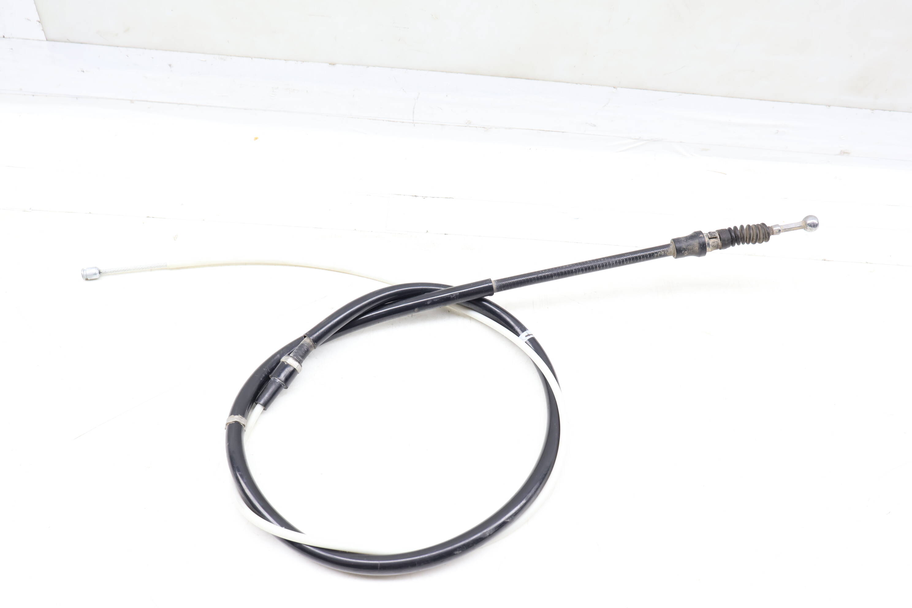 Emergency / Parking Brake Cable 561609721A