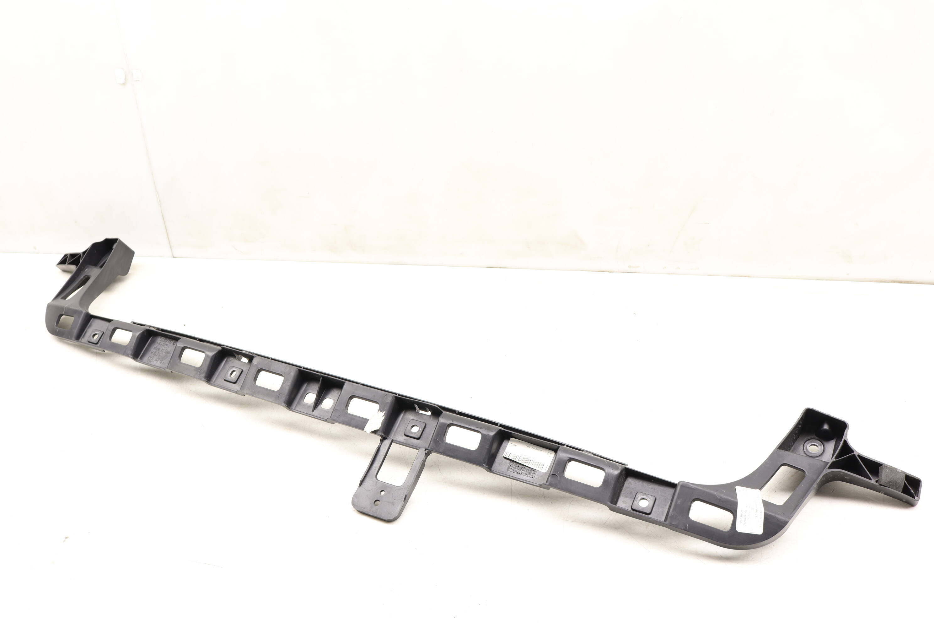 Bumper Mount / Bracket 1Q0807863C