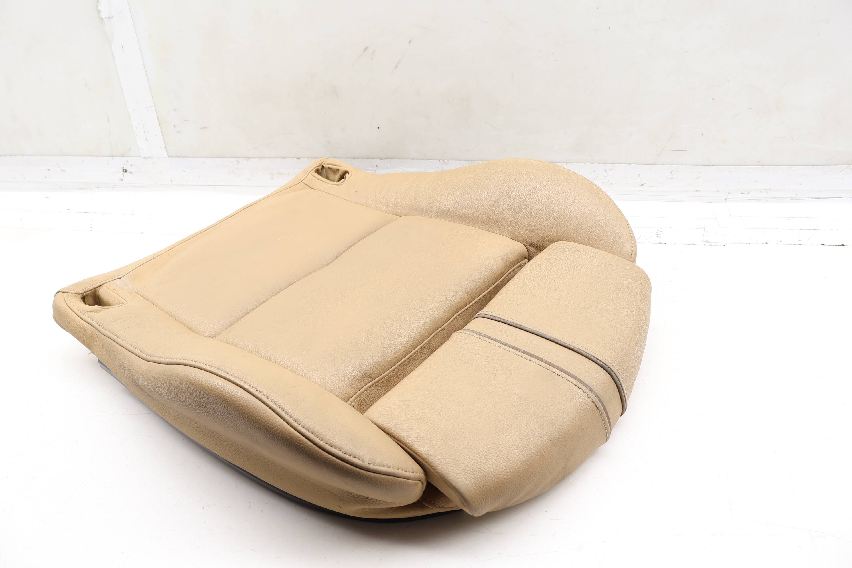 Lower Sport Seat Bottom Cushion (Leather) 52103450000
