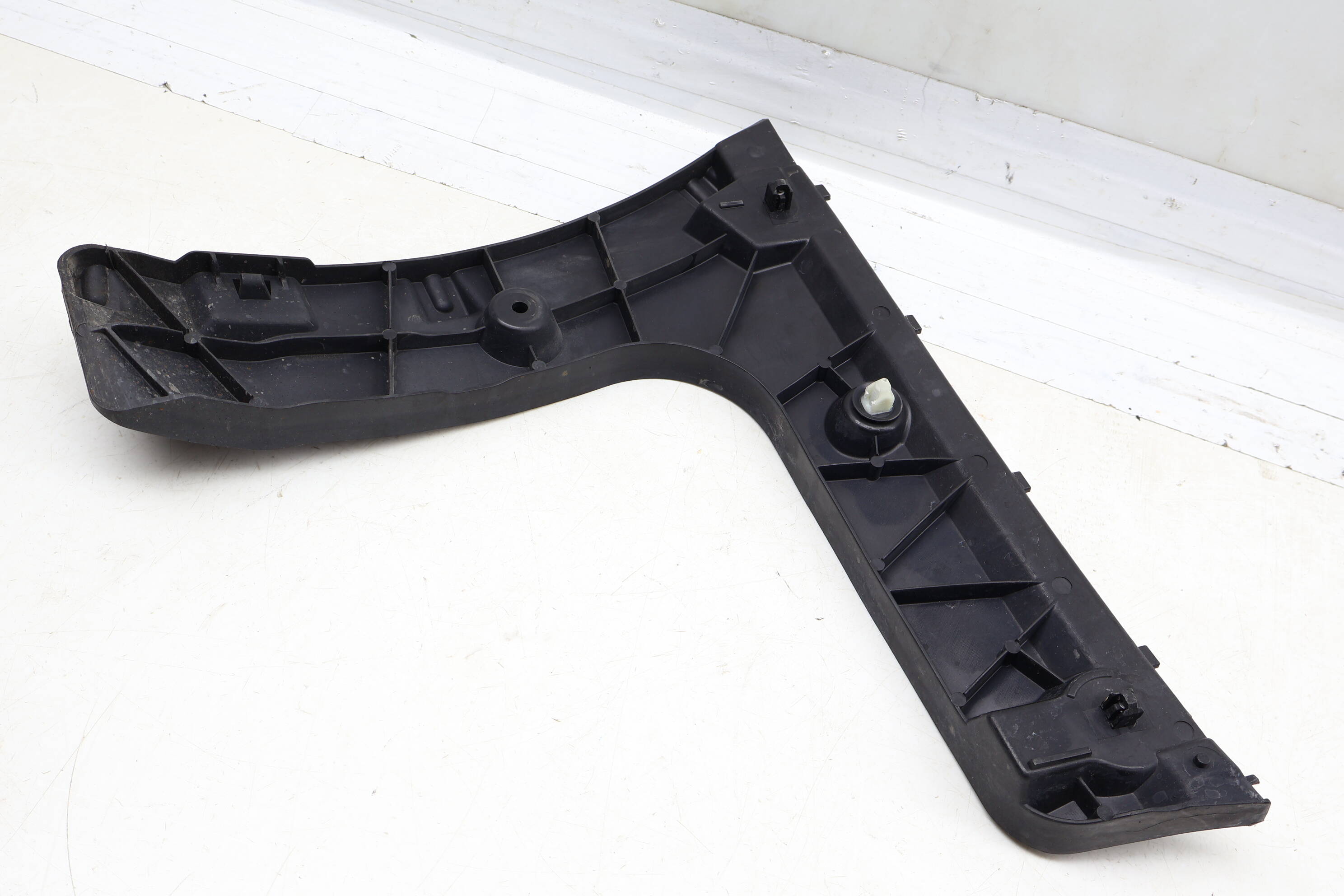 Bumper Guide / Bracket 4G5807454B