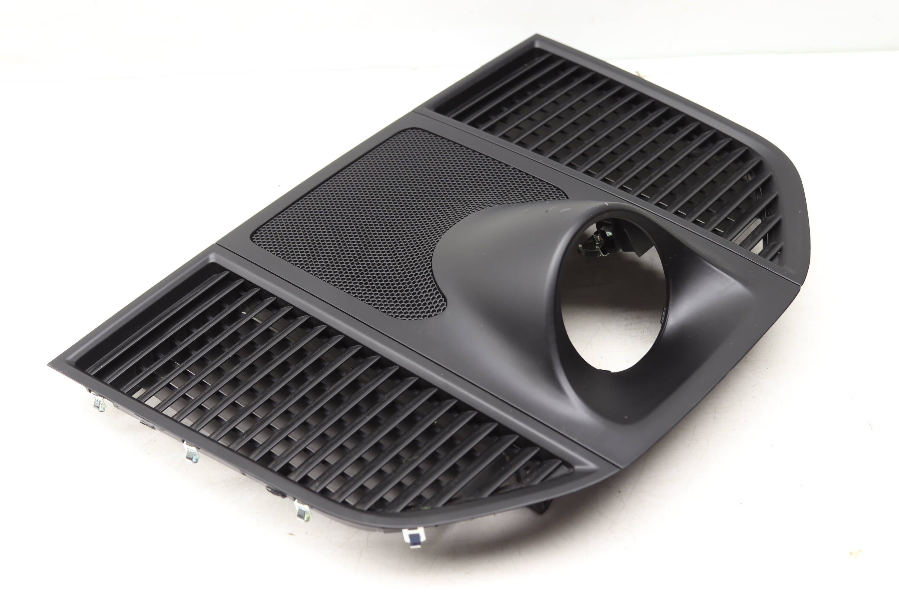 Upper Center Dash Trim / Cover 95B858189C