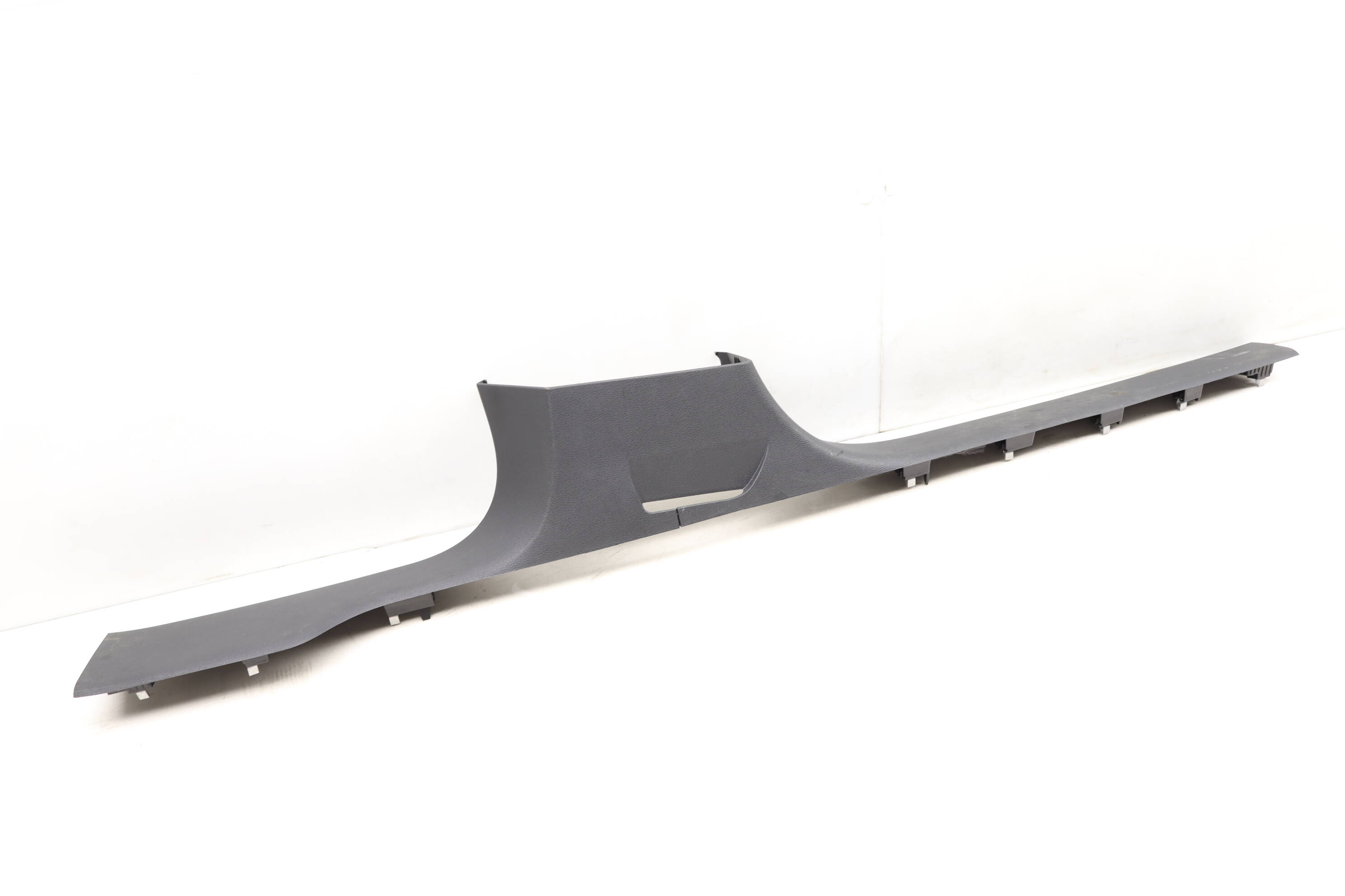 Inner&#x20;Sill&#x20;Plate&#x20;&#x2F;&#x20;Scuff&#x20;Panel&#x20;4M0853369C