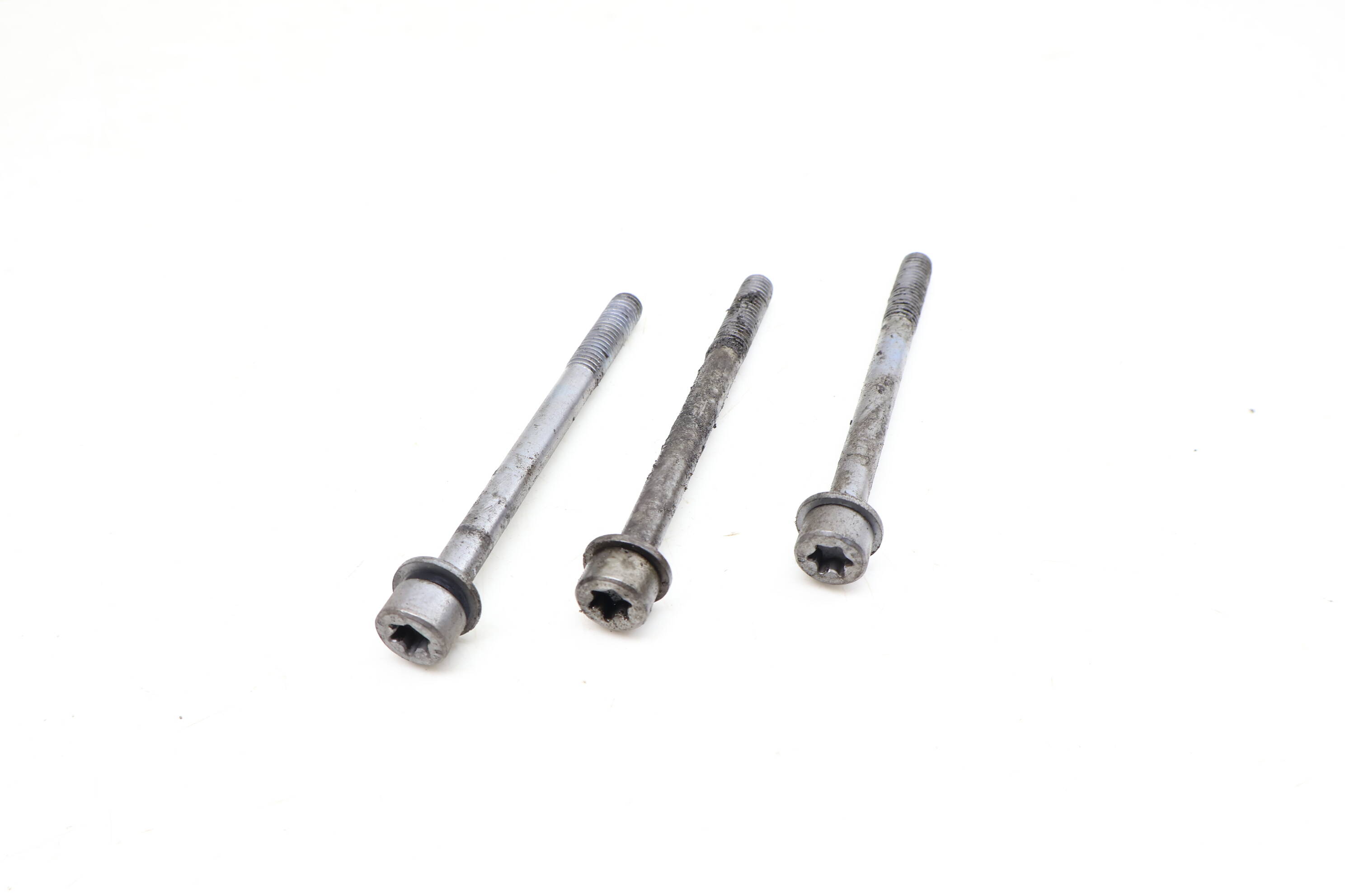 Ac Compressor Screw / Bolt Set (3) 07129906169