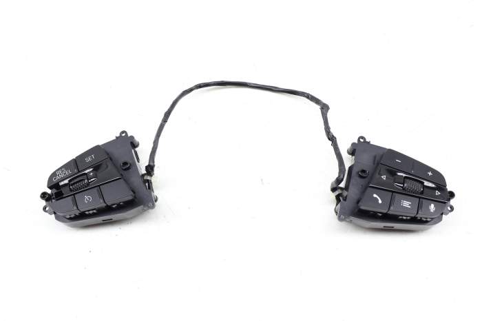 Steering Wheel Control Switch / Button Set 61318053147 main product photo