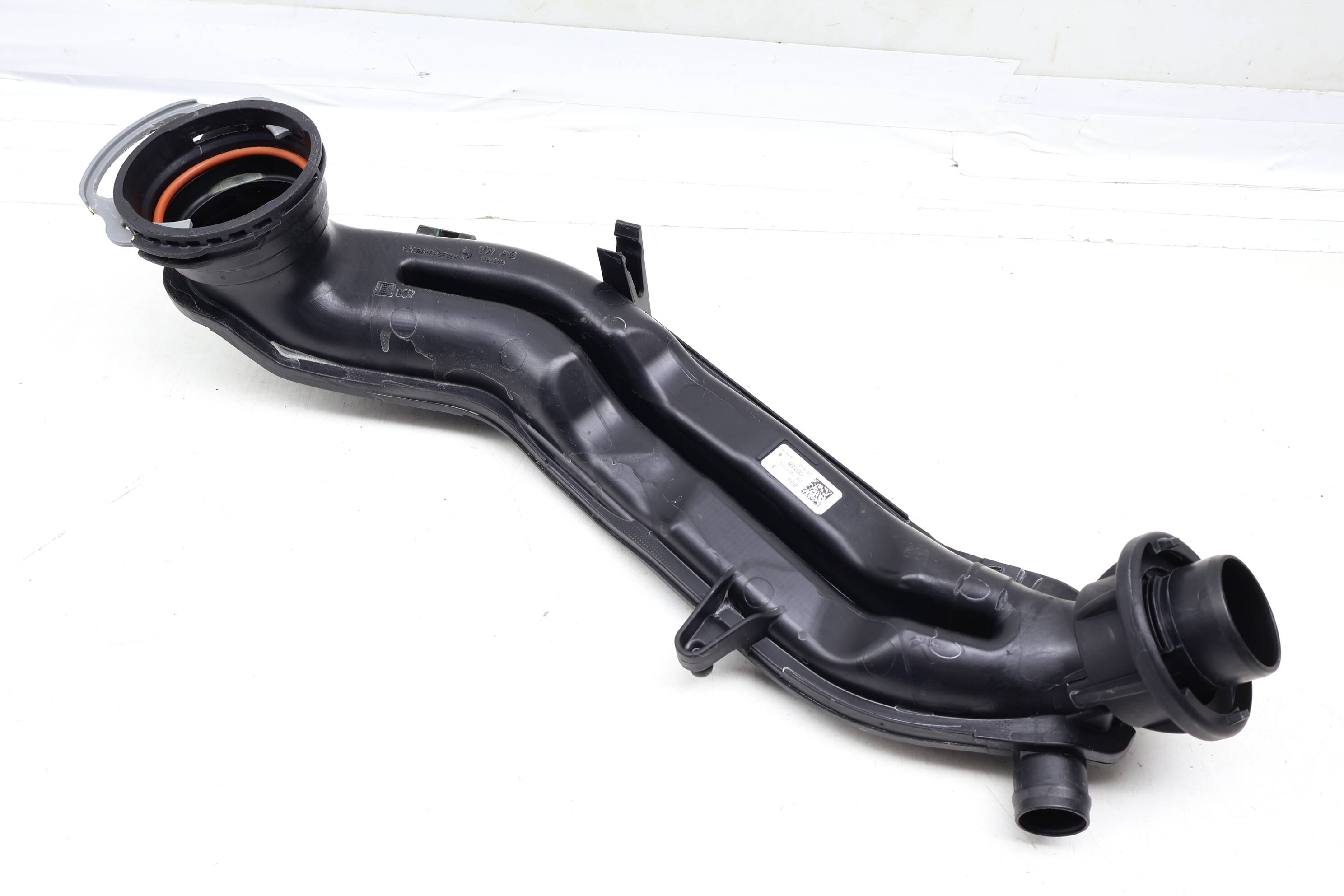 Turbo Intercooler Pressure Pipe / Tube 05E145673Q