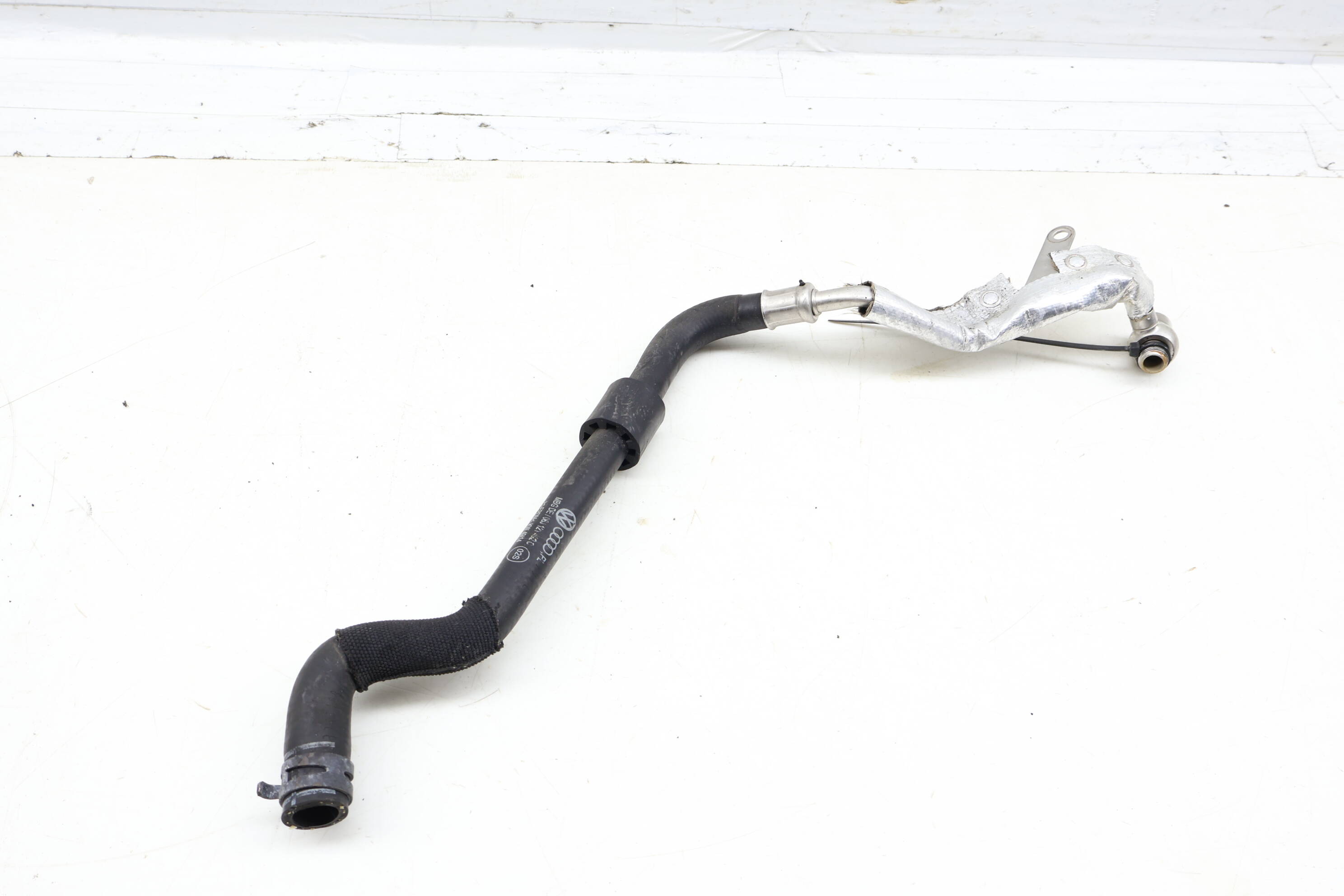 Turbo Coolant Return Hose / Tube / Line 06J121492C
