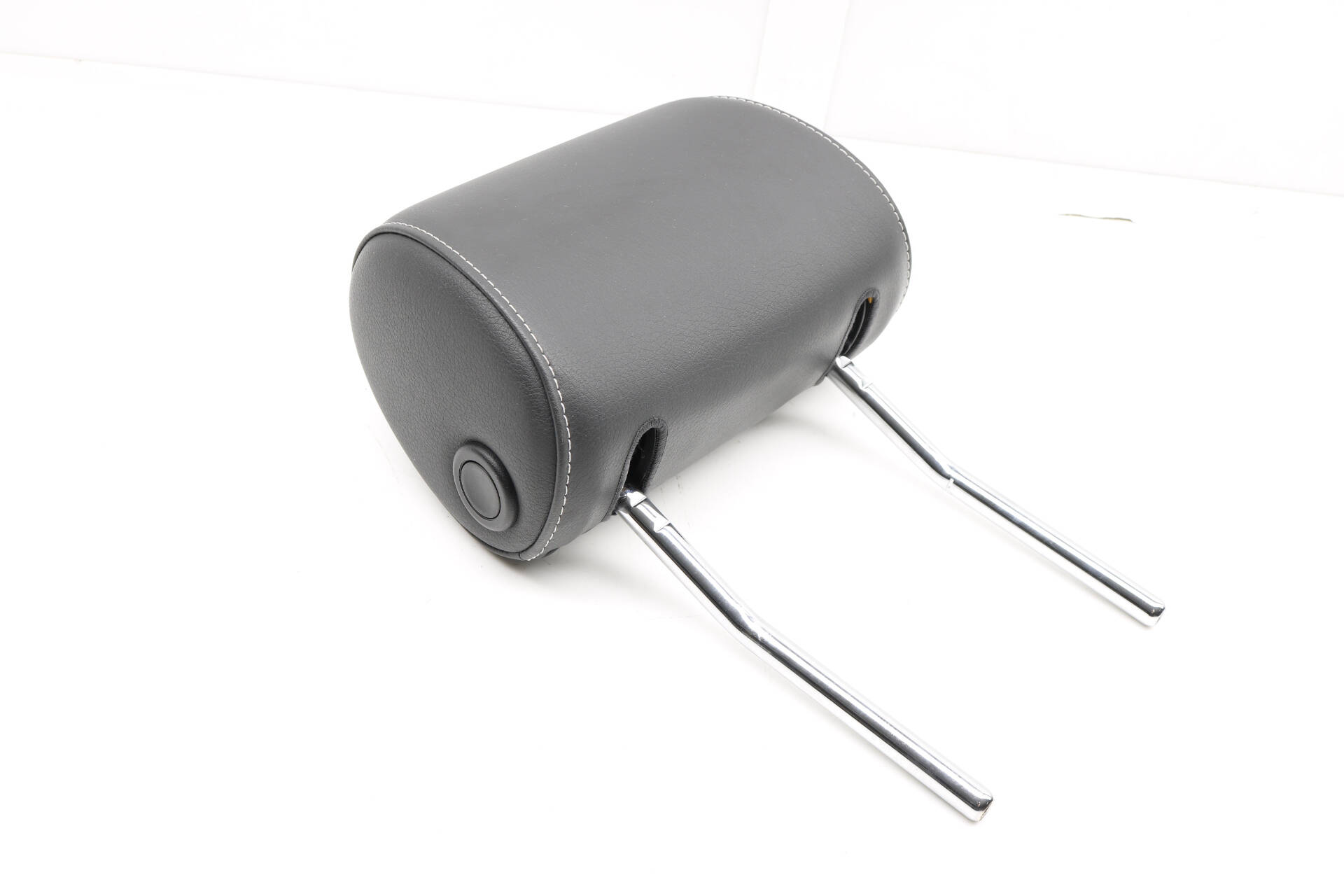 Headrest / Head Rest 8P0881902F