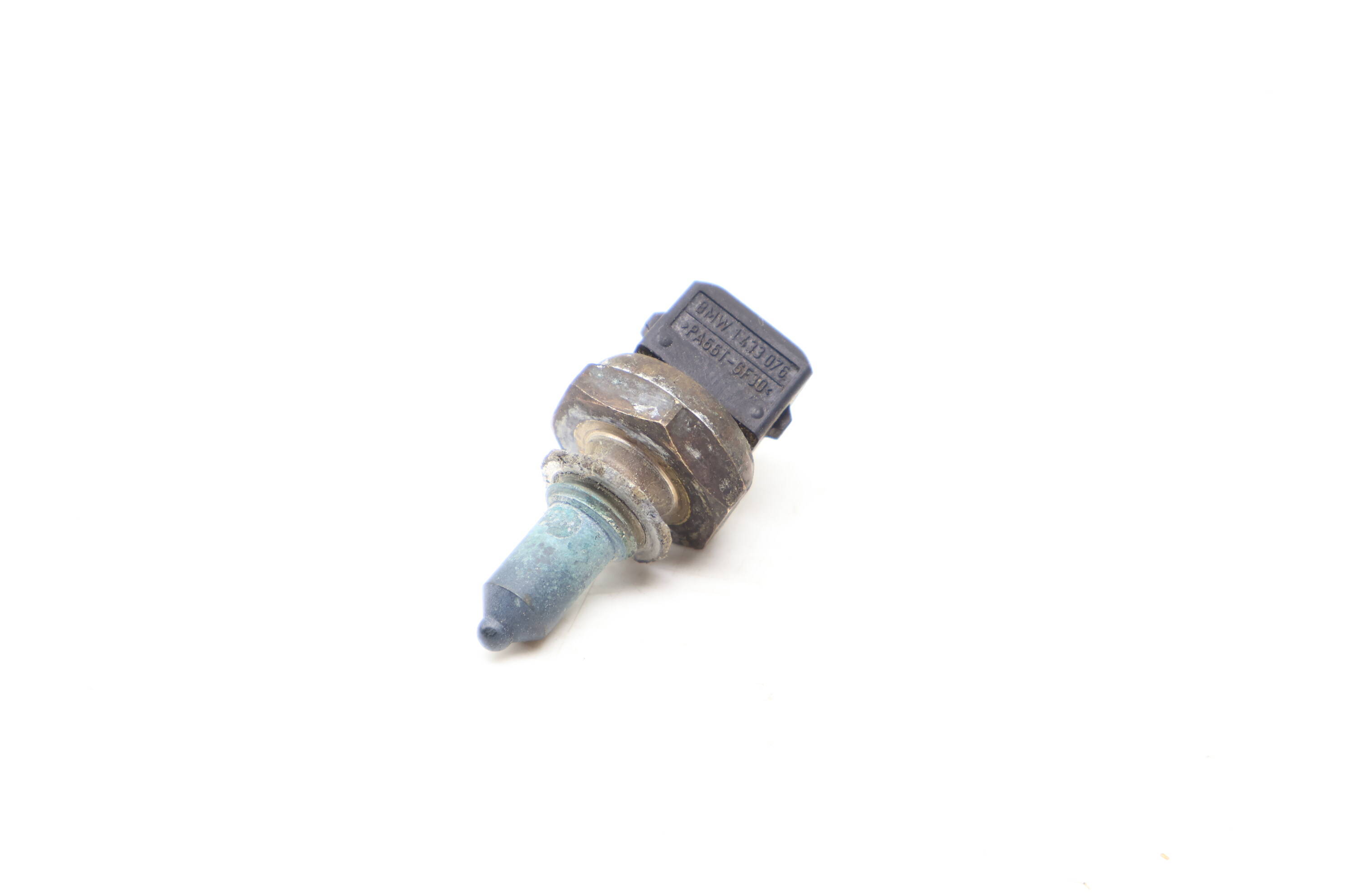 Coolant / Oil Temp Sensor 13621433076