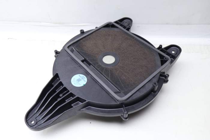 Center Deck Speaker / Woofer 8W5035412A main product photo