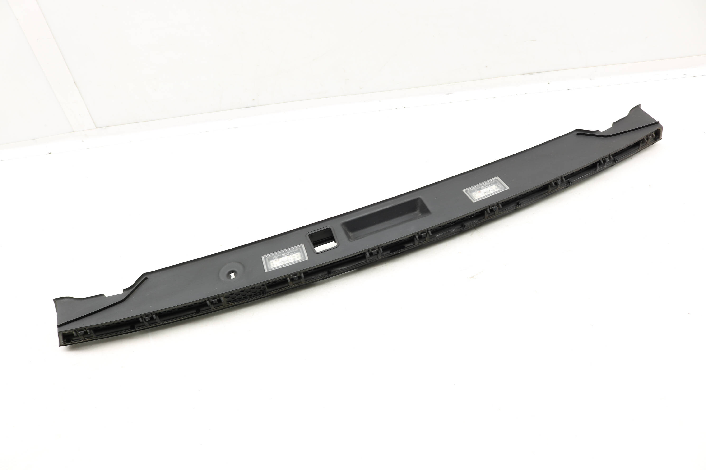 Trunk Lid Molding / Grip Trim 51137200035