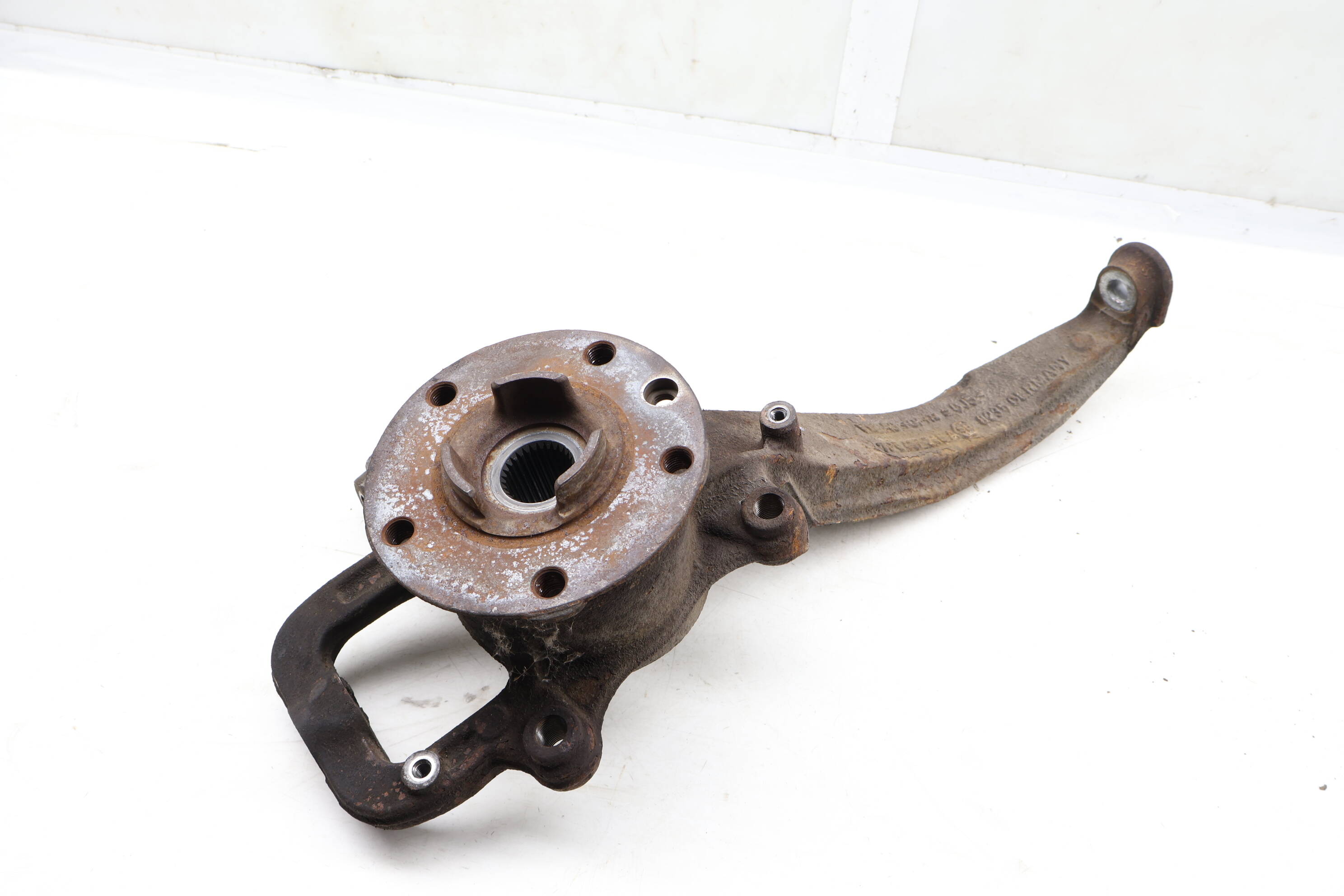 Spindle Knuckle W/ Wheel Bearing 7P6407246A