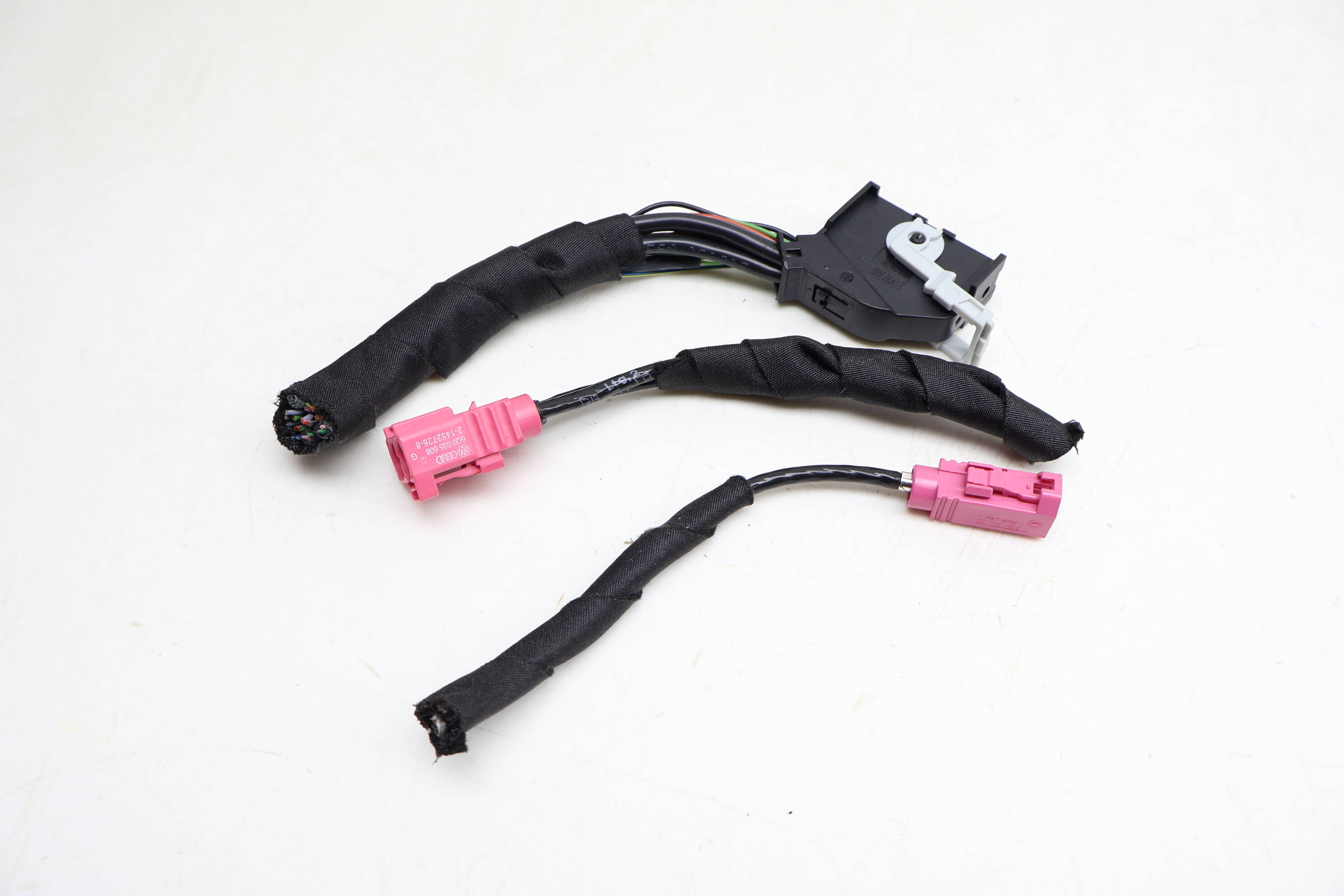 Online Service / Phone Module Wiring Connector / Pigtail Set