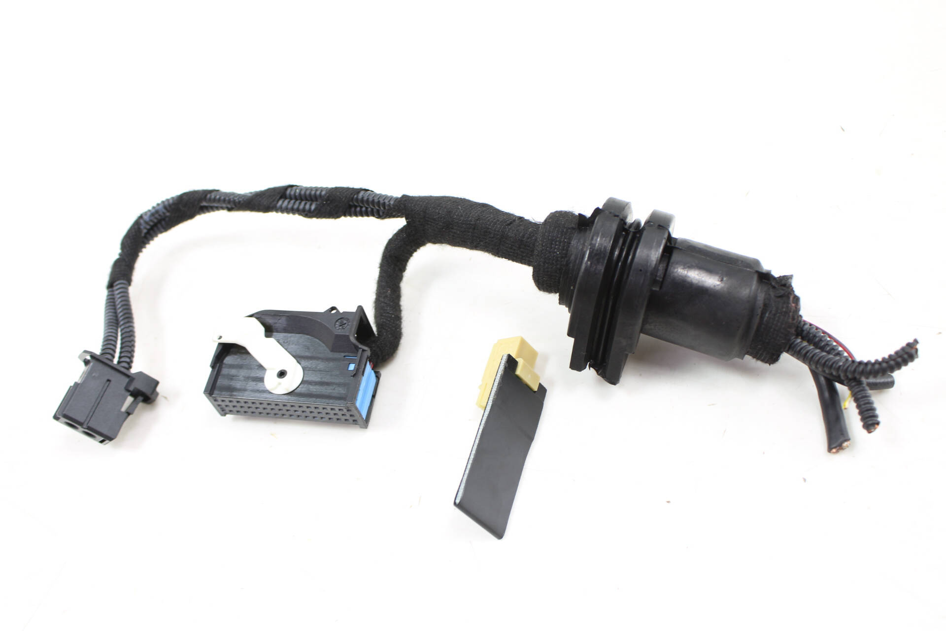 Bluetooth Antenna 8P0035503M