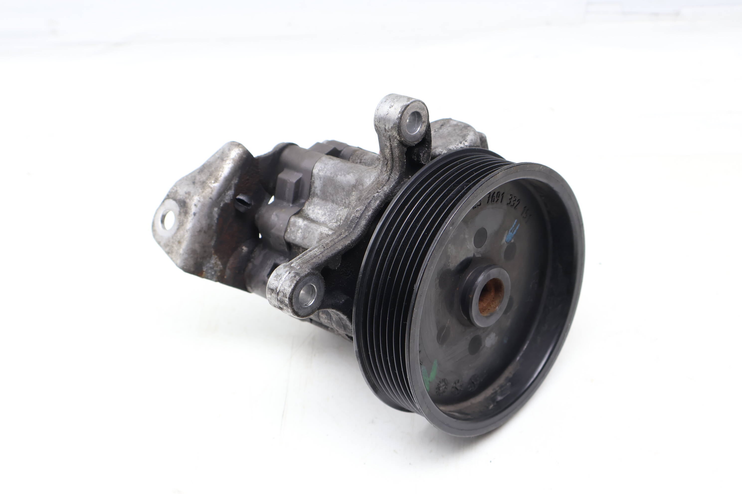 Power Steering Pump 0064664801