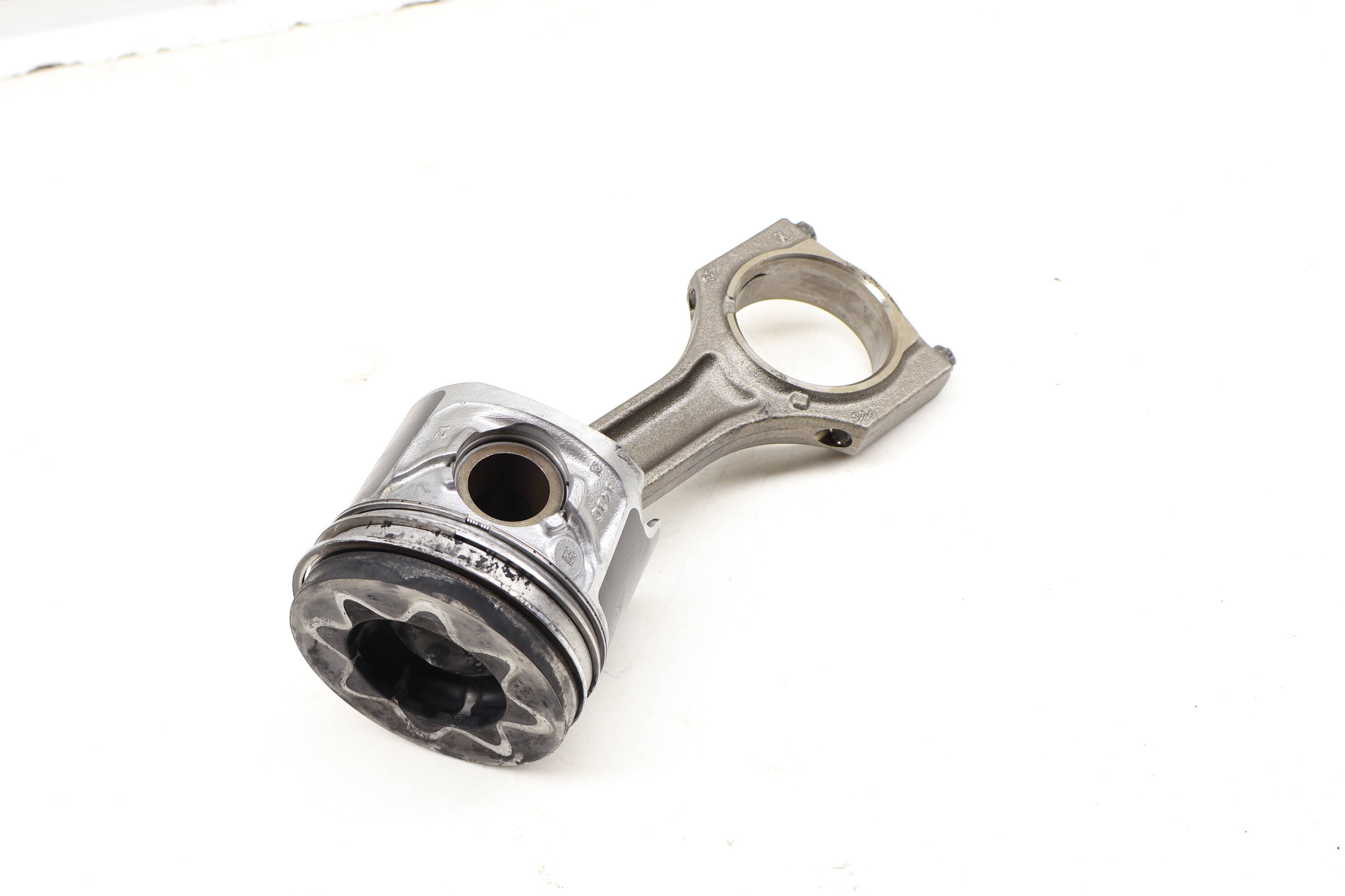 Piston W/ Connecting Rod 11258581284
