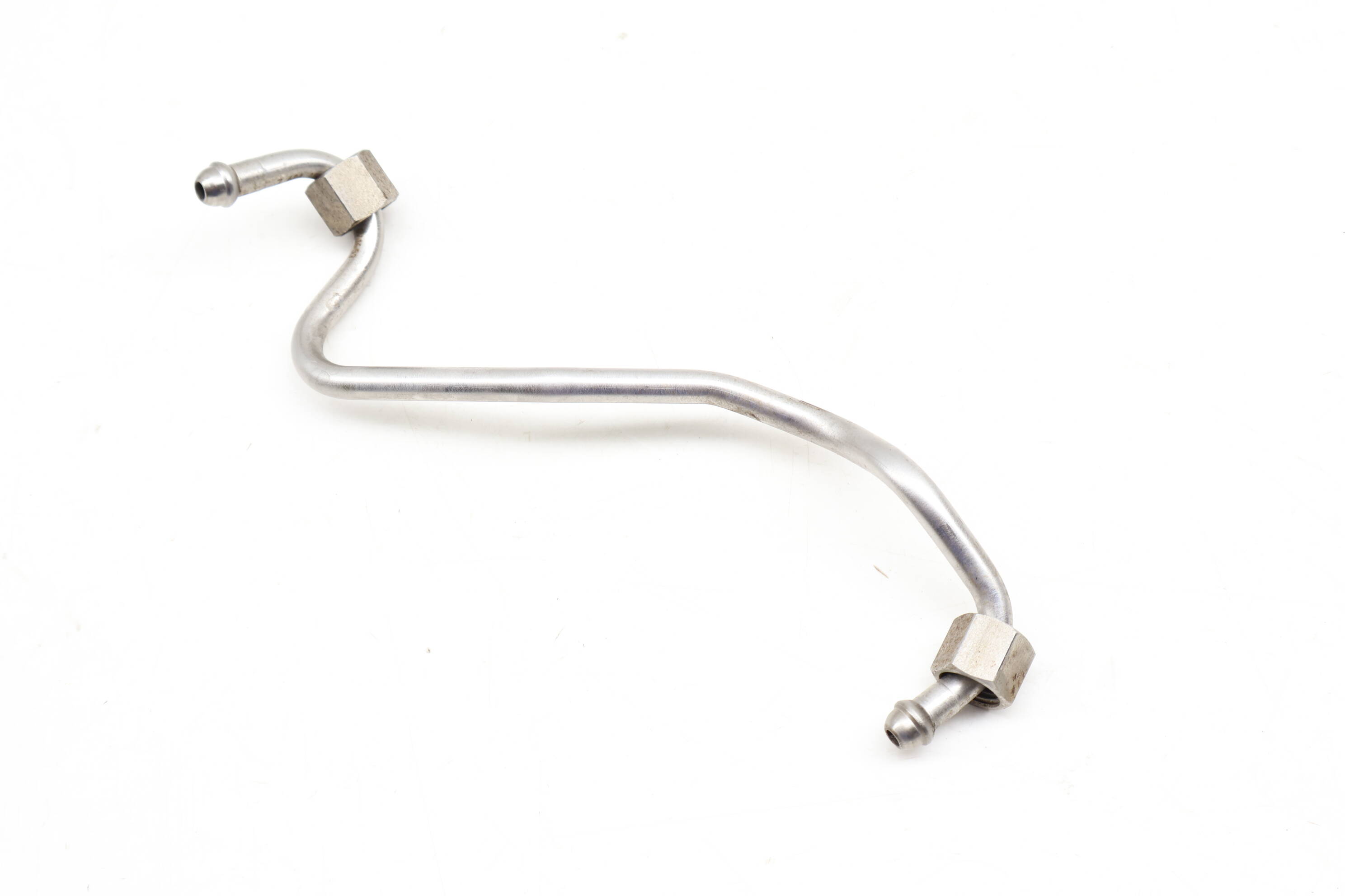 Fuel&#x20;Line&#x20;&#x2F;&#x20;Pipe&#x20;13647604405