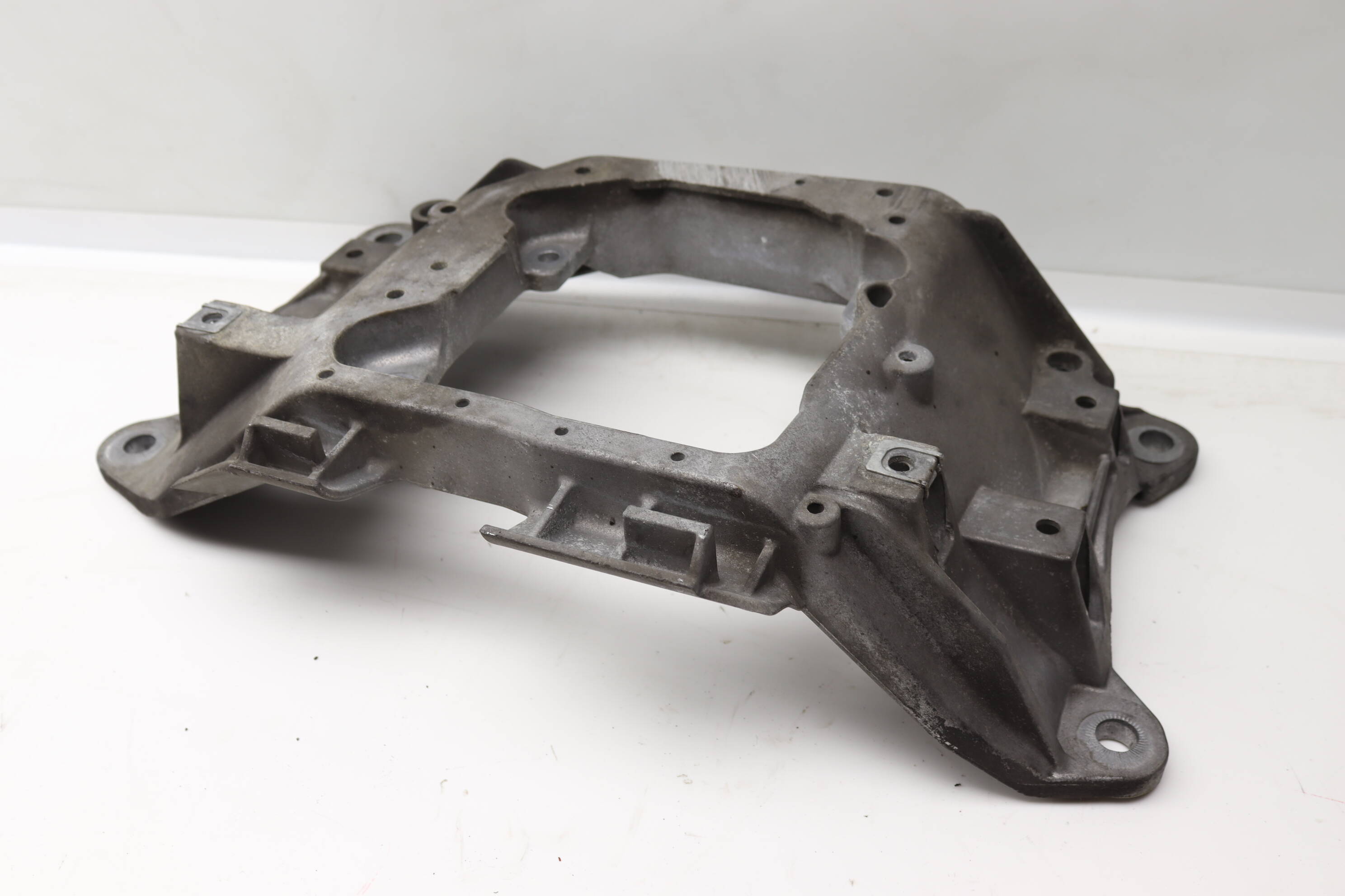 Transmission Mount Bracket / Crossmember 4G0399263R